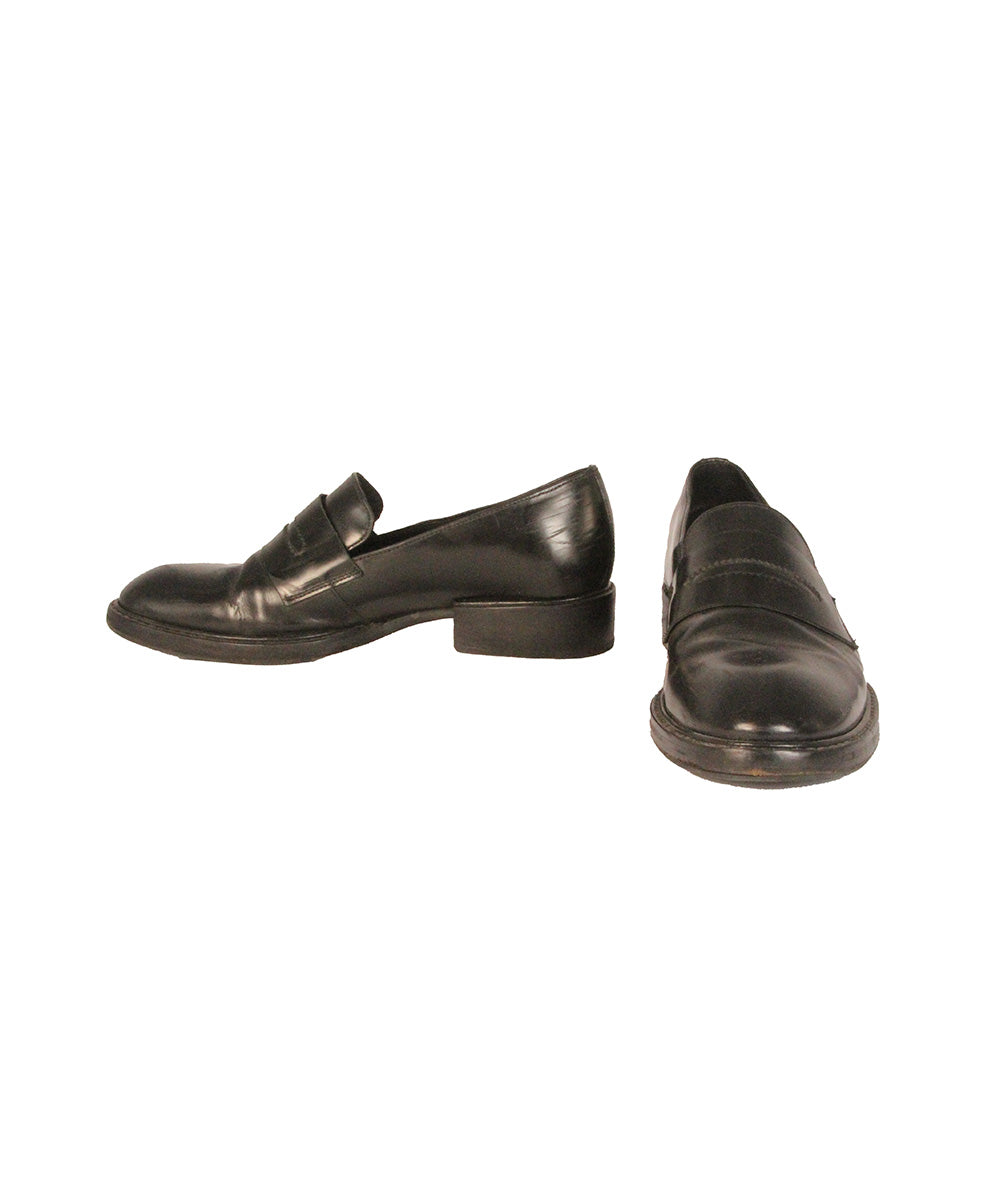 Sapato Mocassim Preto com Salto Baixo