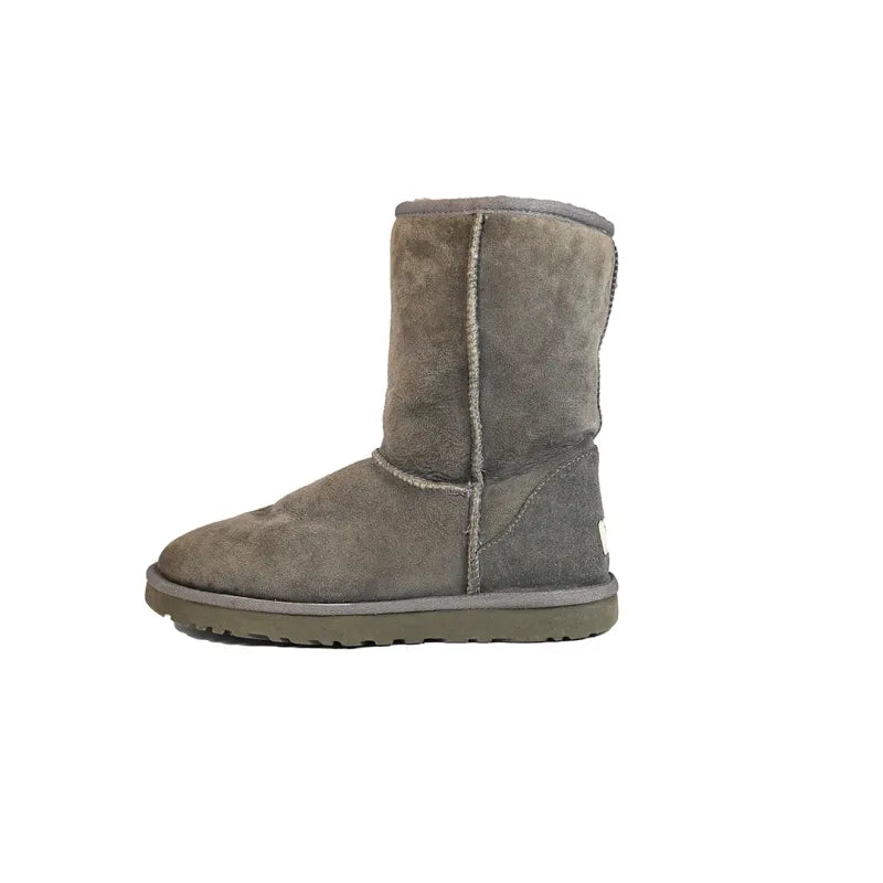 Bota forrada cinza
