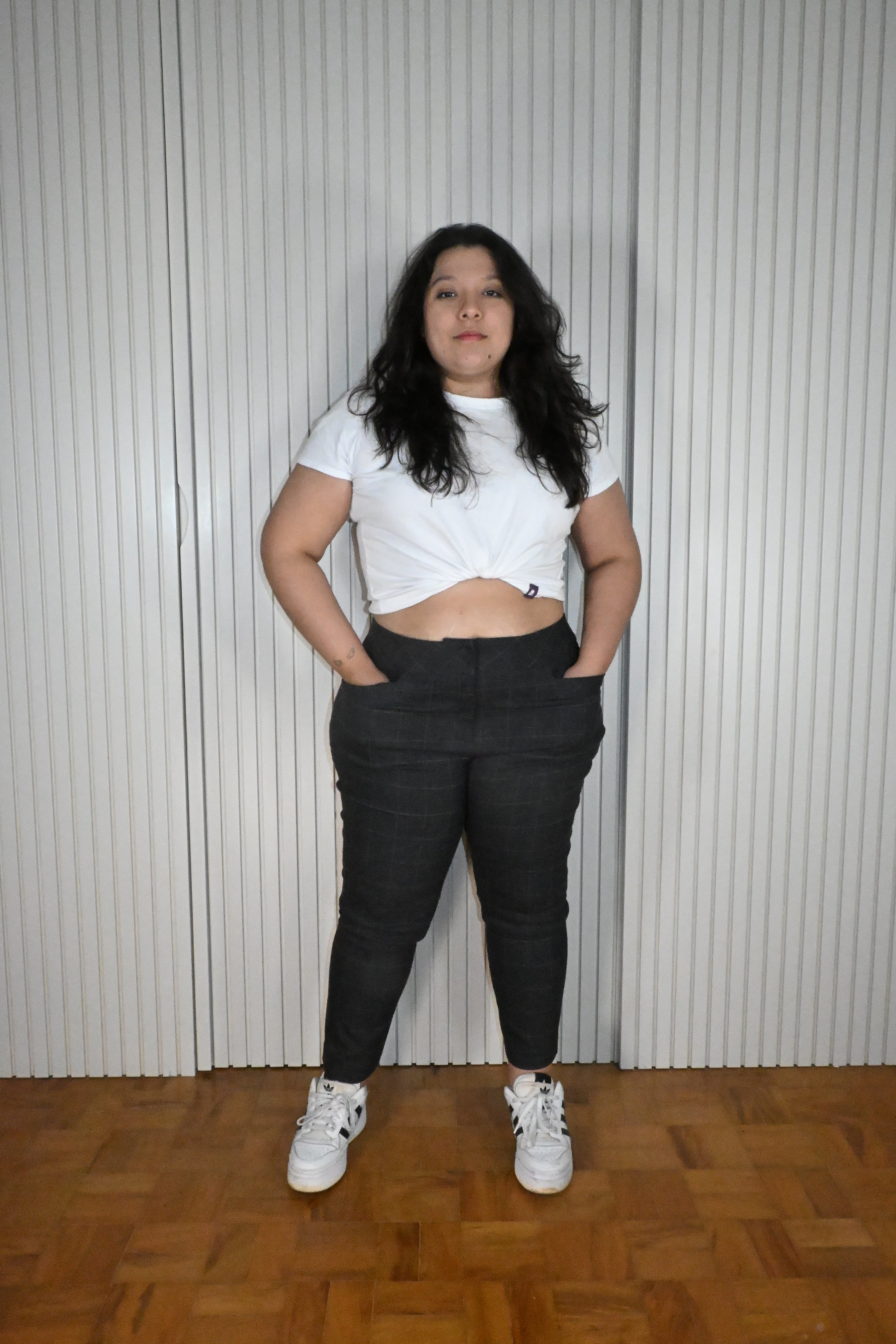 Calça Escura Xadrez
