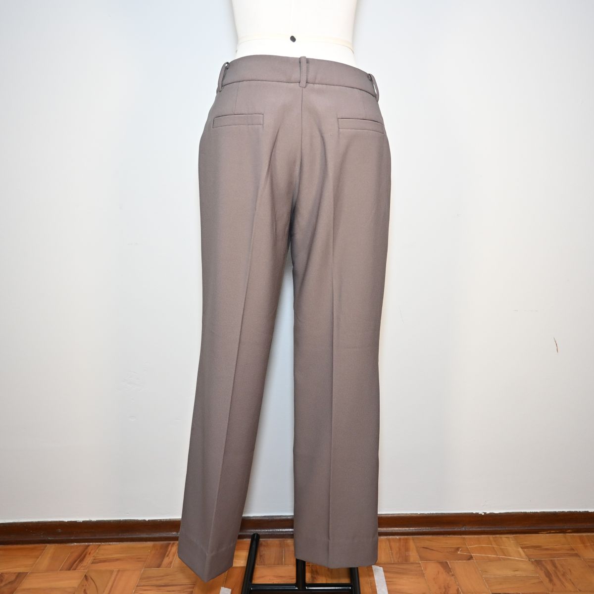 Calça de alfaiataria bege