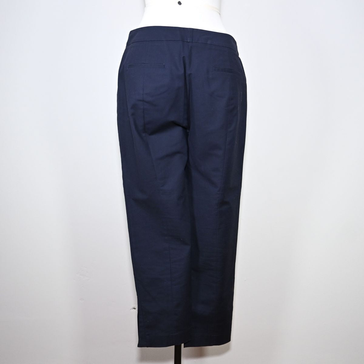 Calça de alfaiataria azul marinho