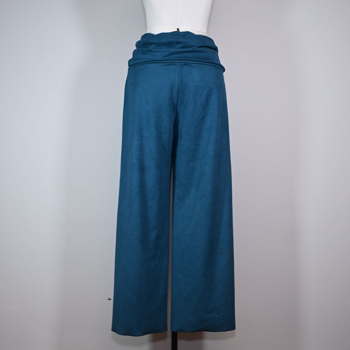 Calça de sued azul