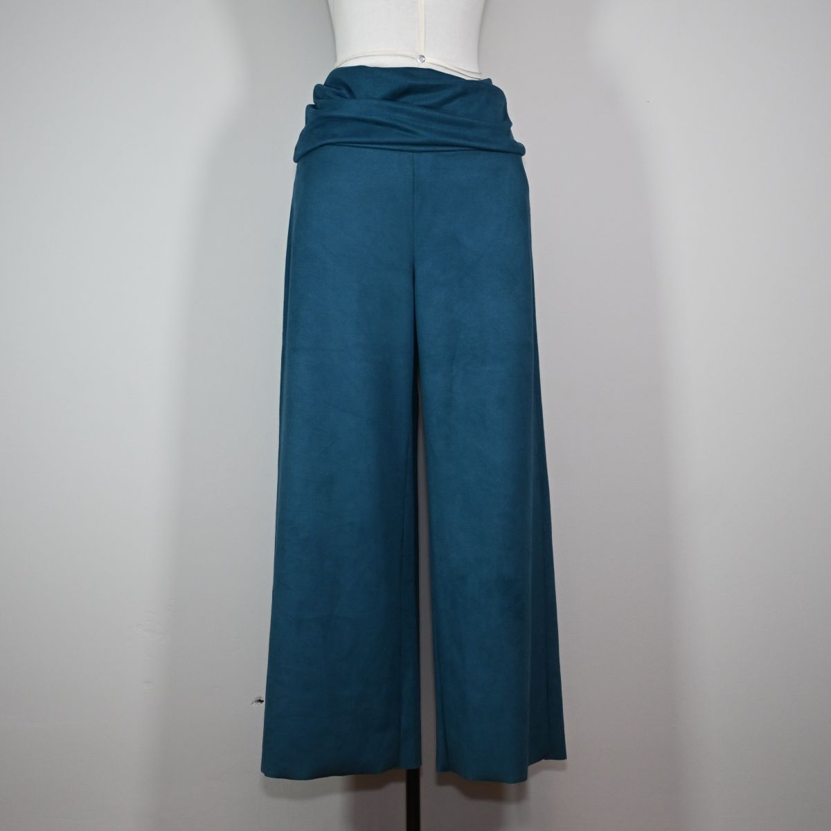 Calça de sued azul