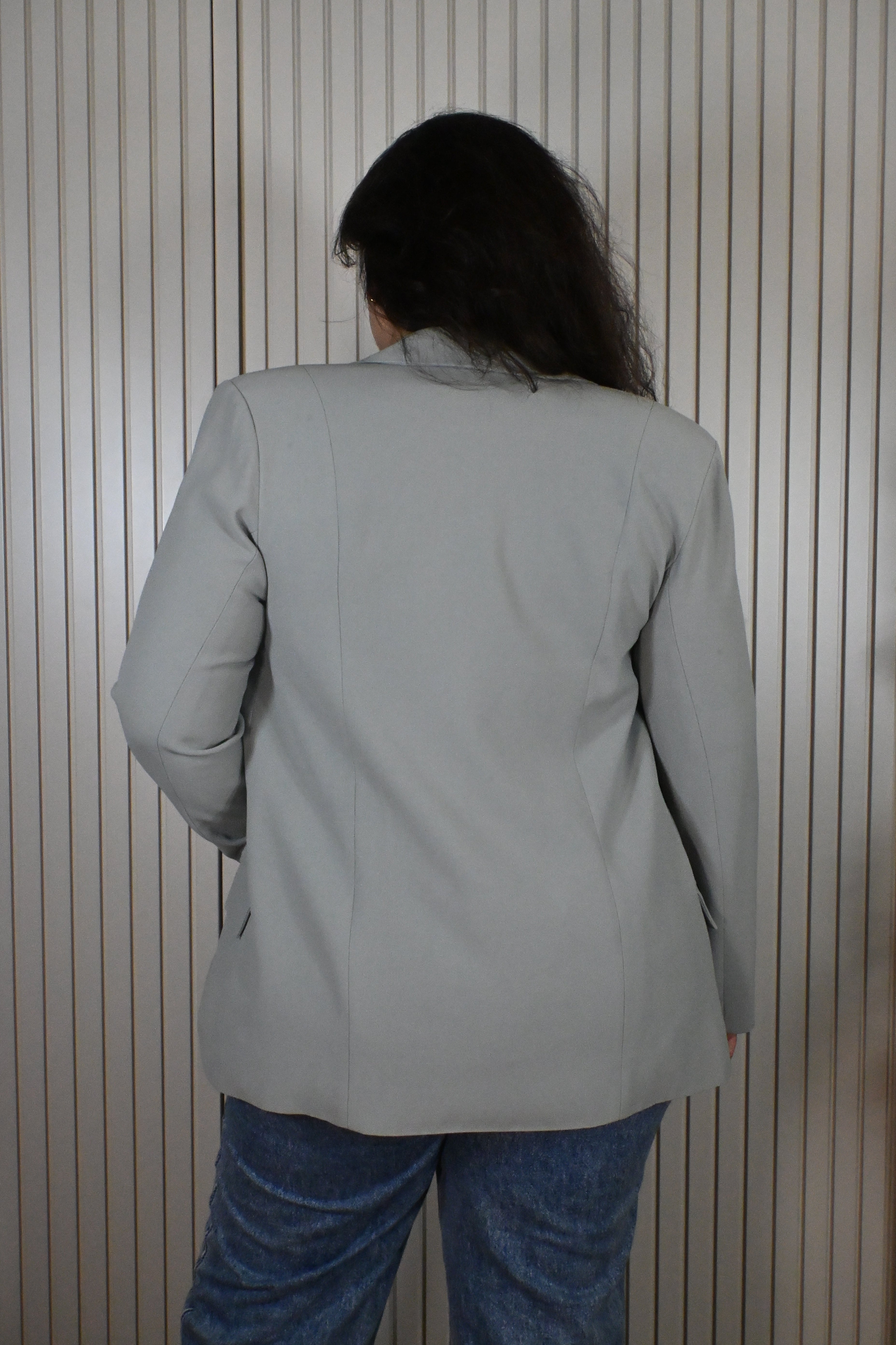 Blazer cinza azulado oversized