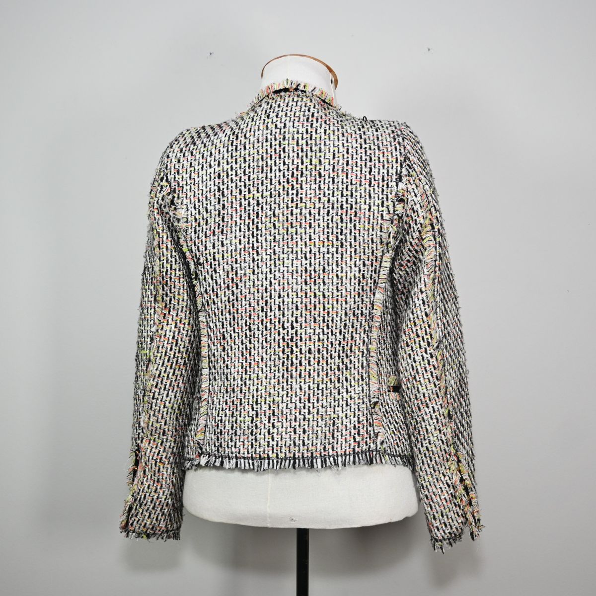 Blazer de tweed com detalhe de estrelas