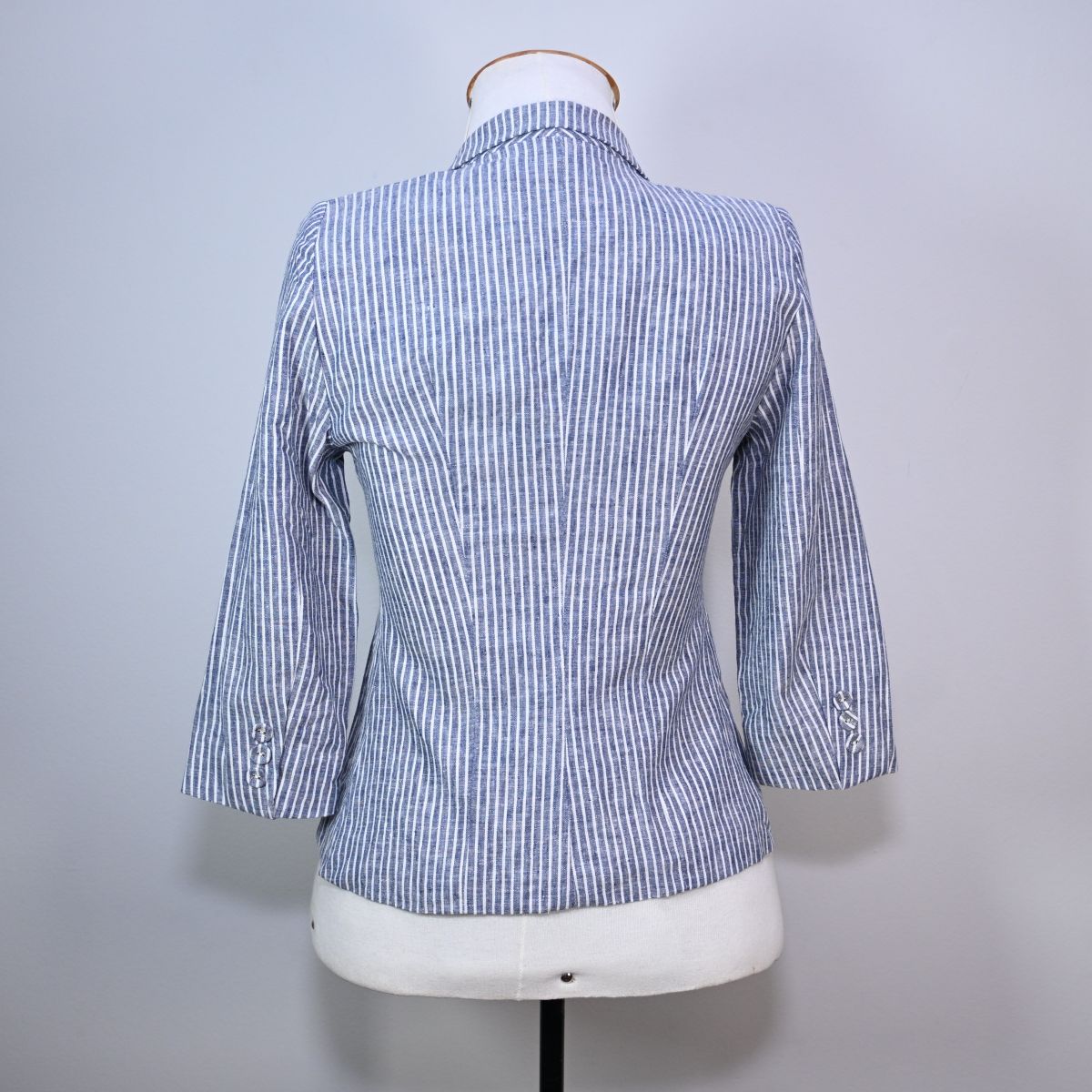 Blazer listrado azul e branco