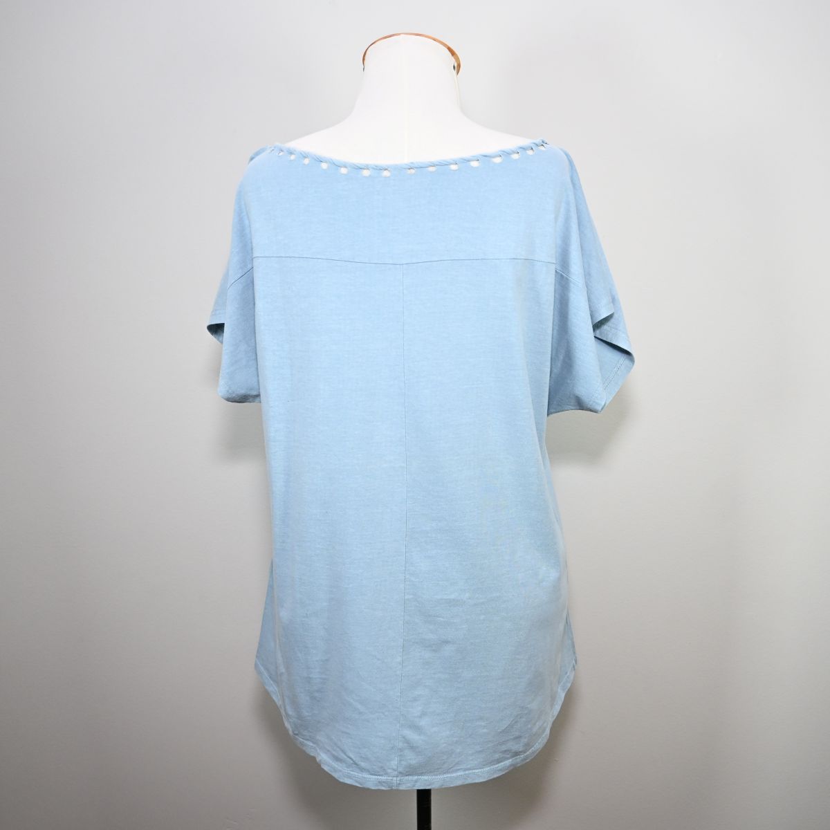 Camiseta azul claro