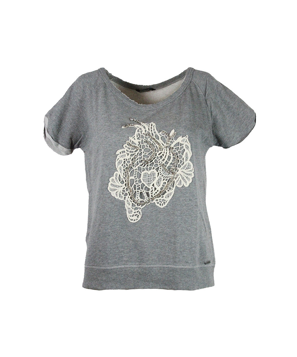 Camiseta Cinza com desenho em Renda