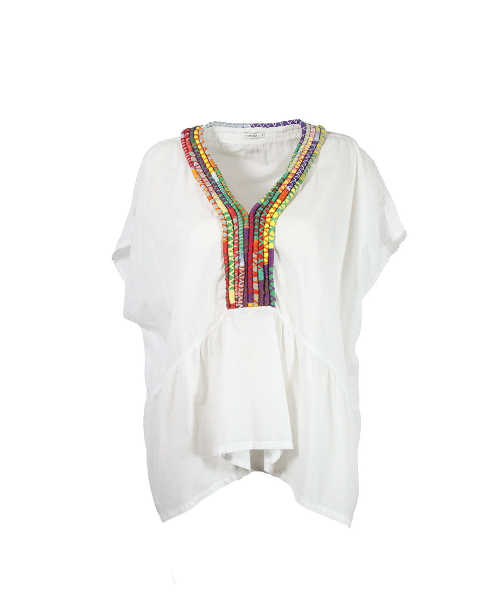 Blusa Branca com Gola Colorida