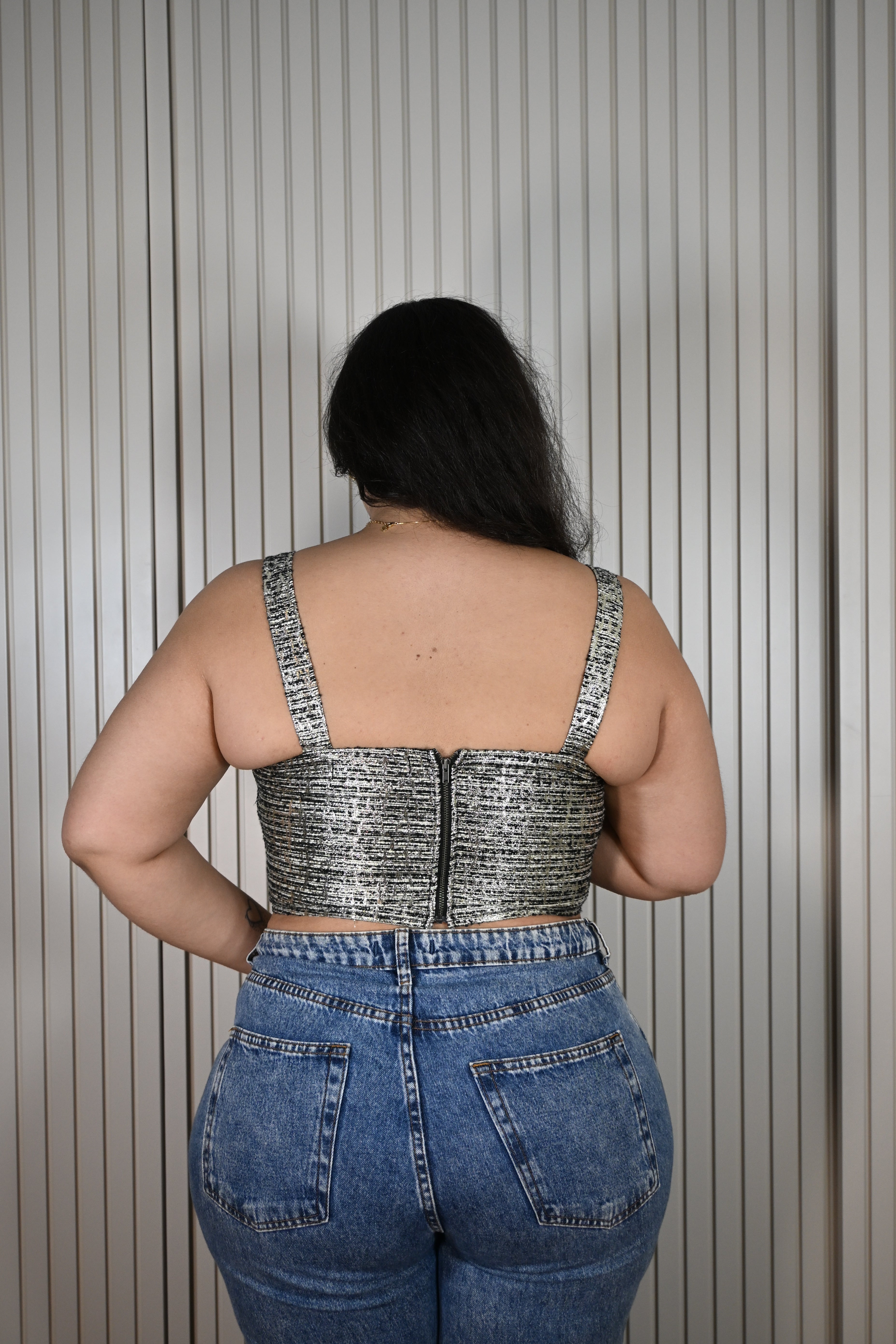 Cropped Brilhoso com Abertura