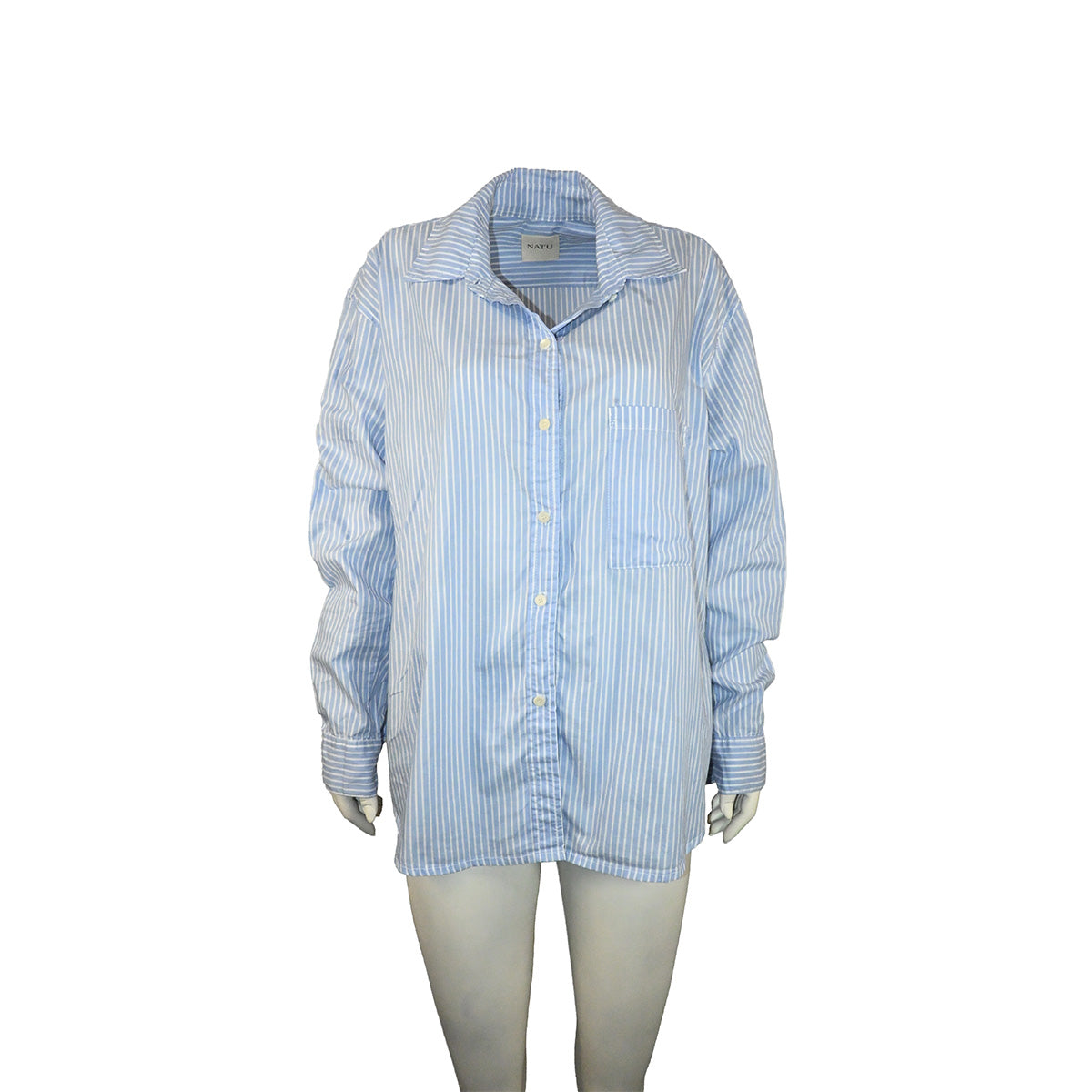 Camisa azul com listras brancas