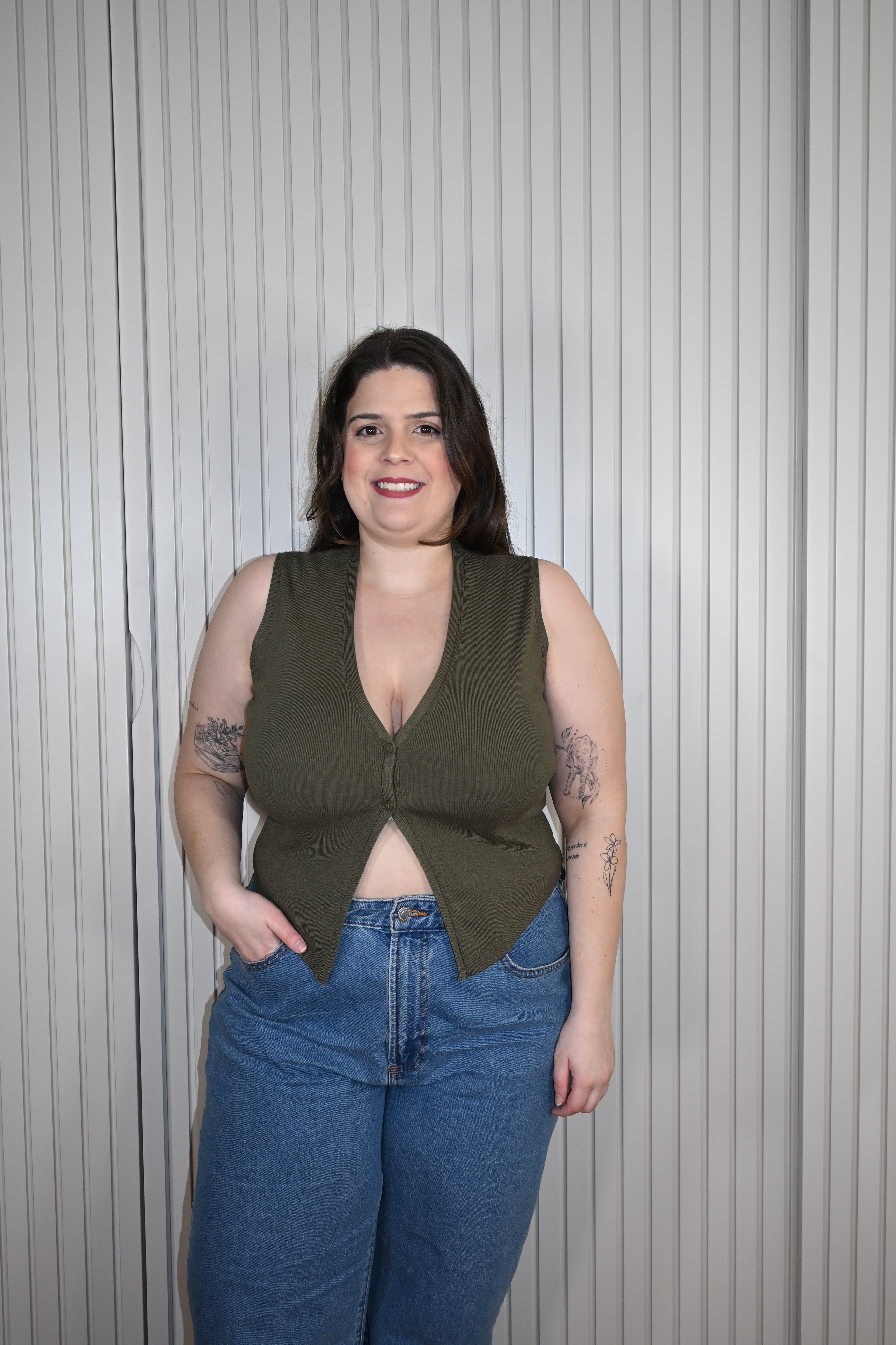 Blusa verde musgo com botões