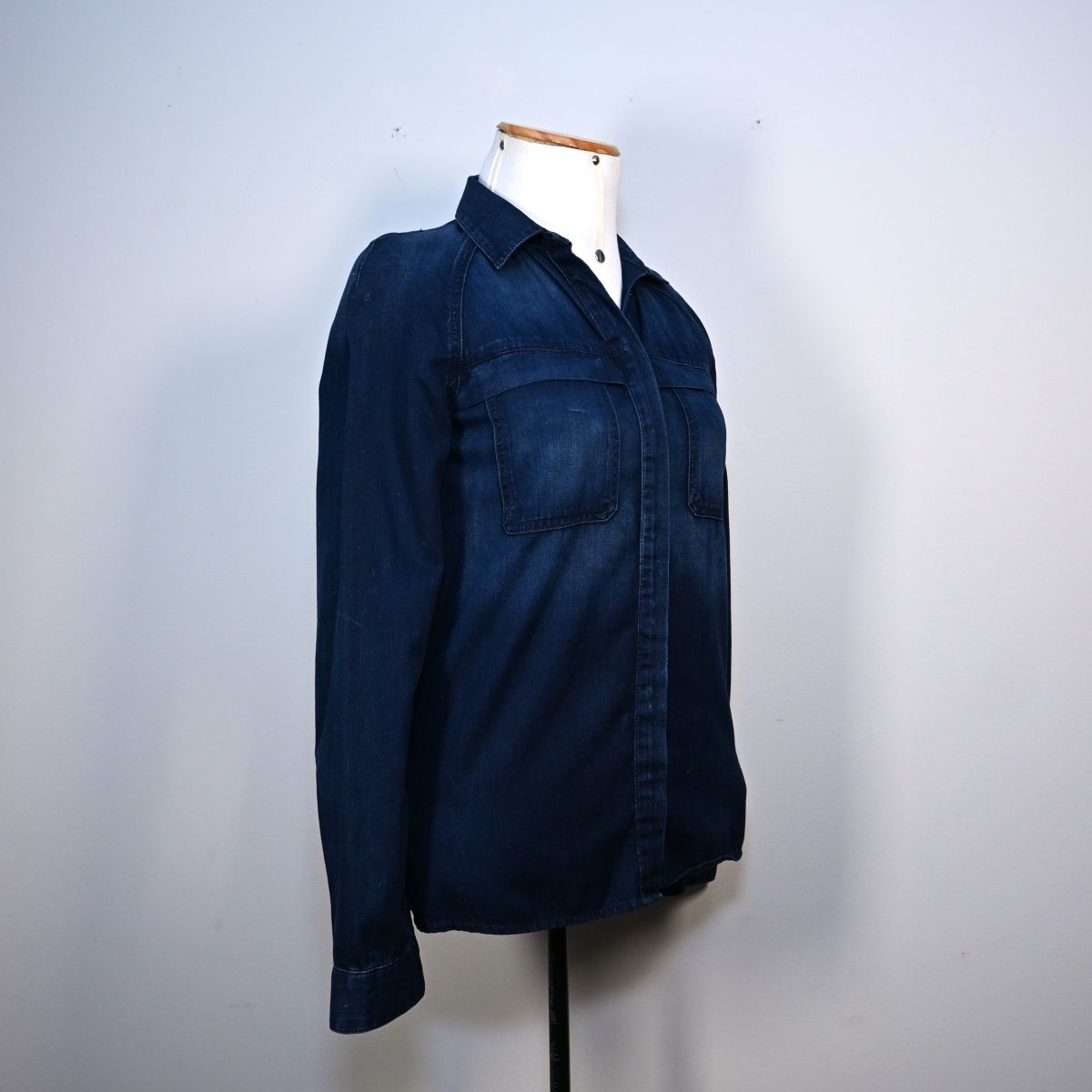 Camisa azul marinho