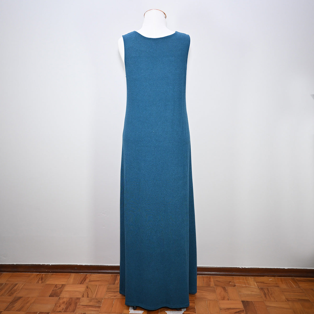 Vestido longo de malha azul esverdeado