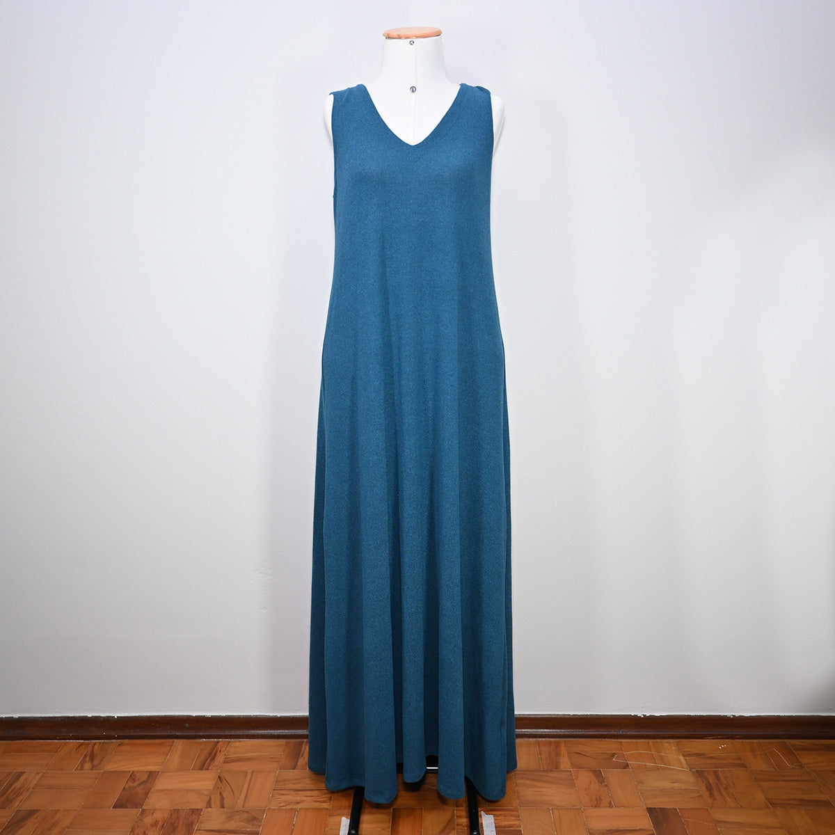 Vestido longo de malha azul esverdeado