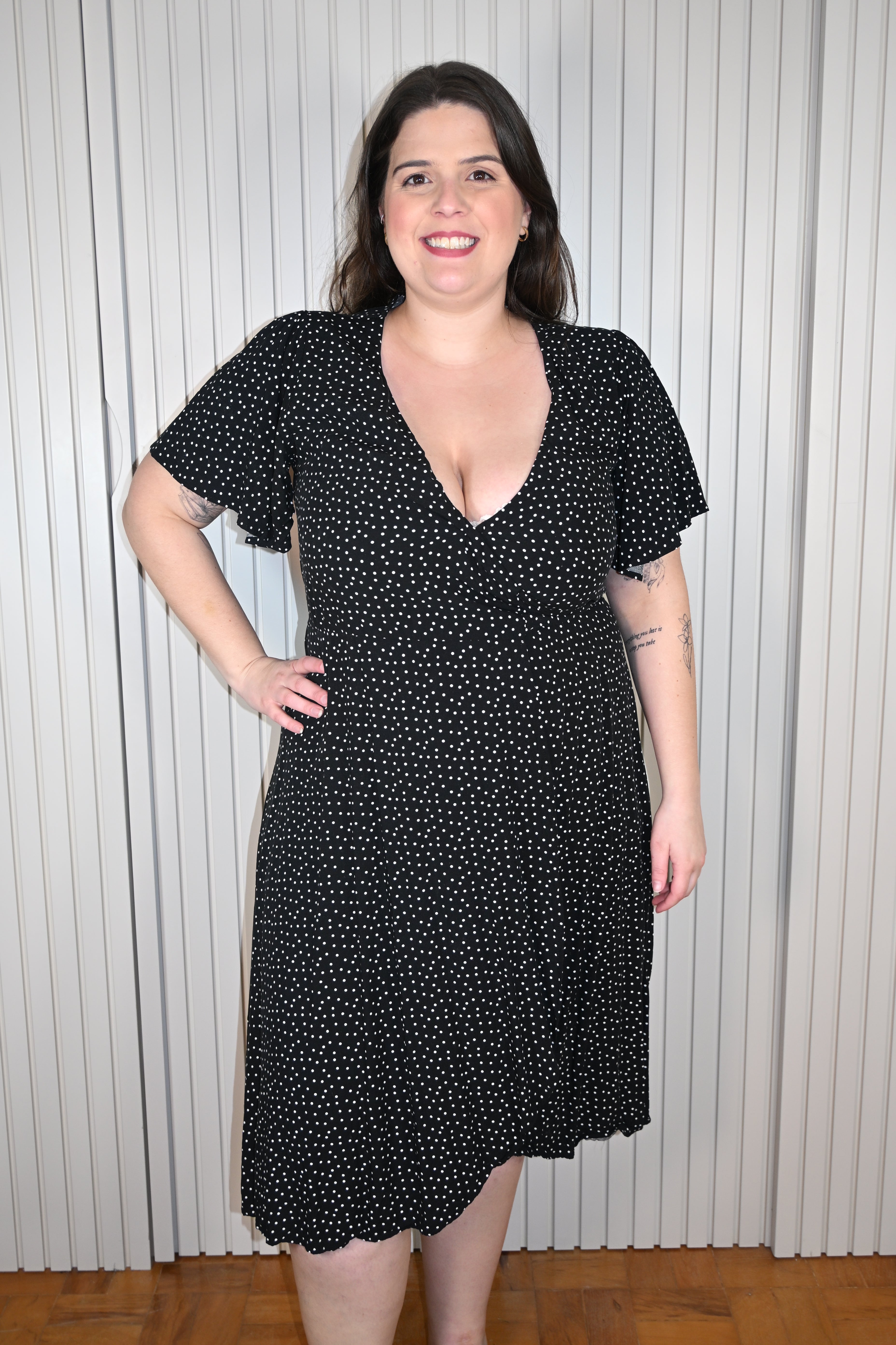 Vestido Midi Preto com Poá Branco