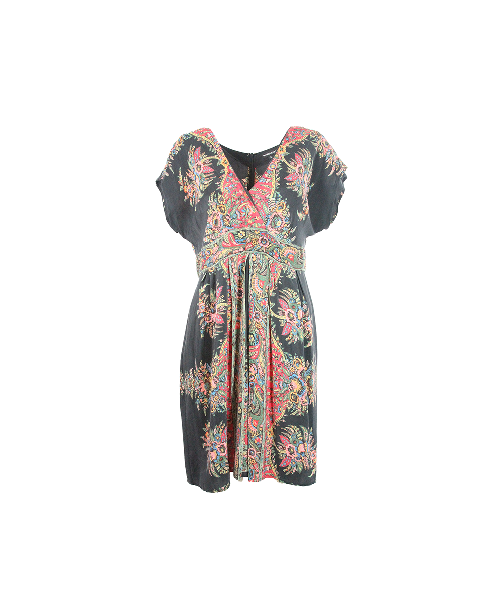 Vestido Curto Preto com Estampa