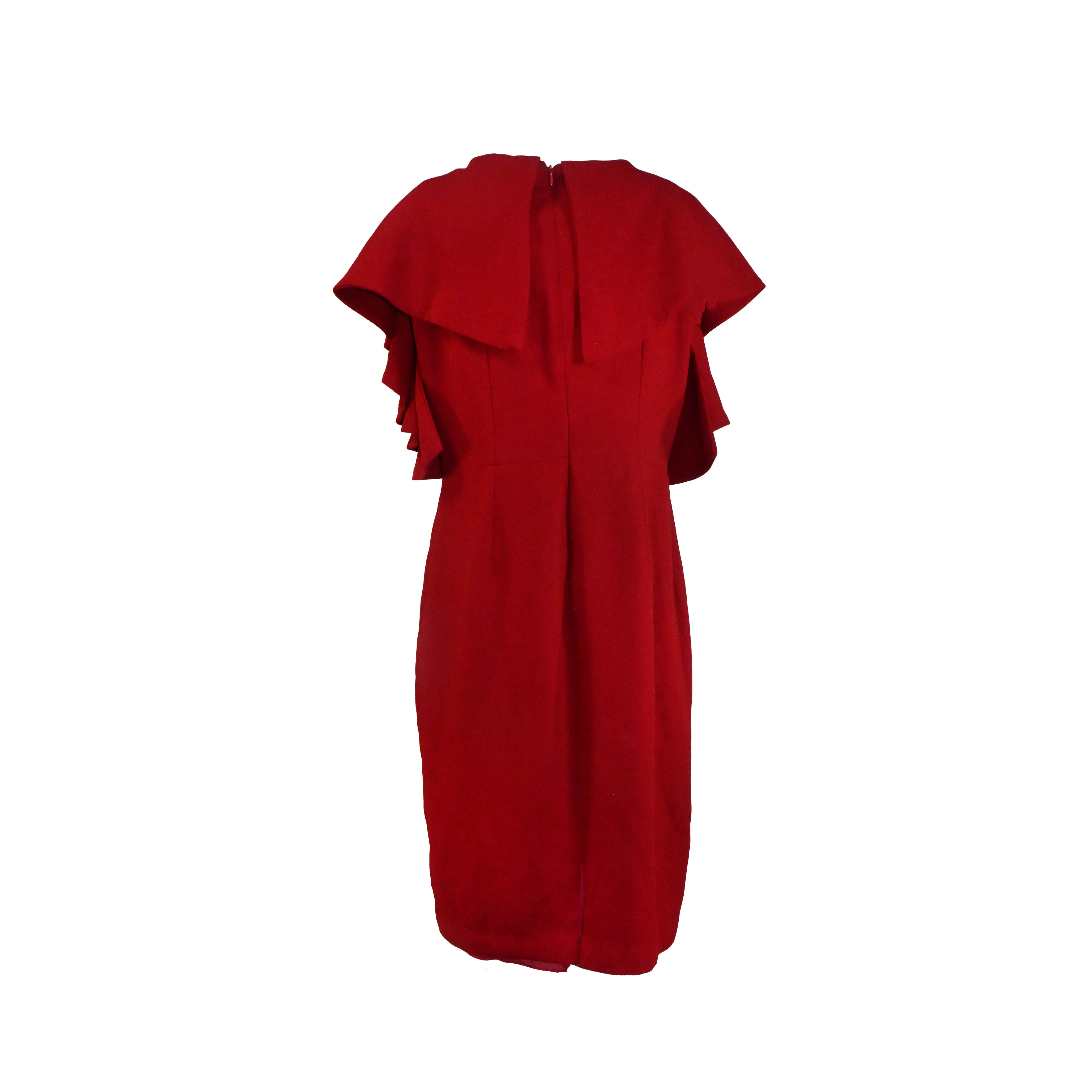 Vestido curto vermelho com babados