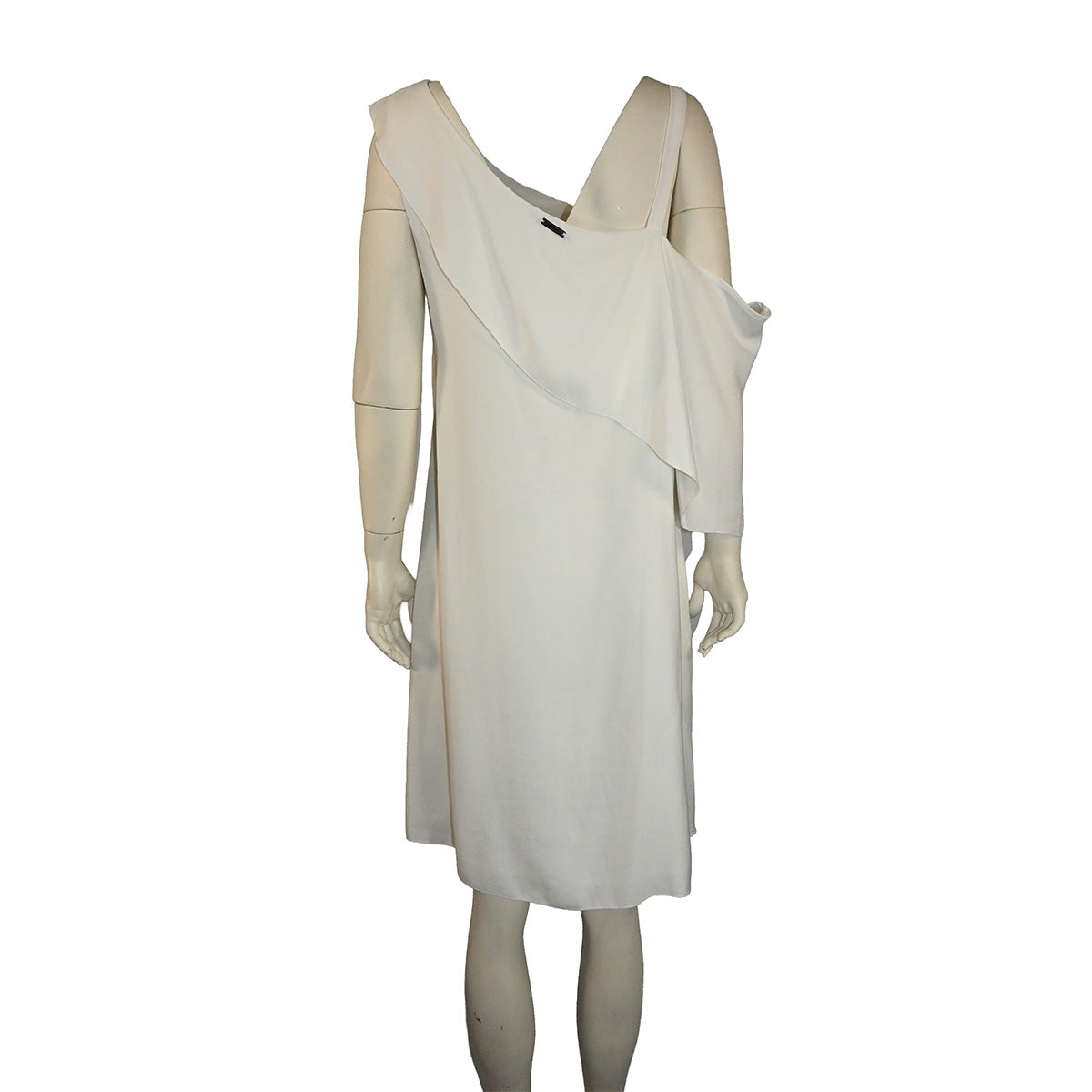 Vestido curto branco com babado frontal