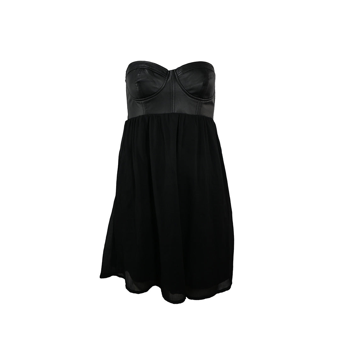 Vestido curto  preto tomara que caia com courinho