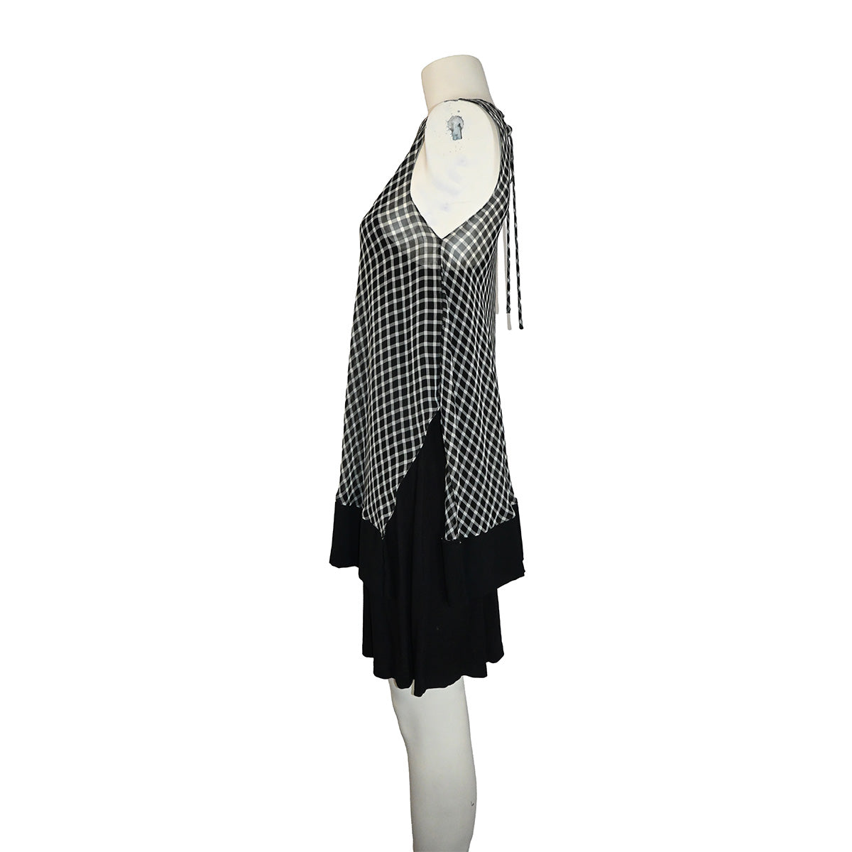 Vestido curto xadrez preto e branco