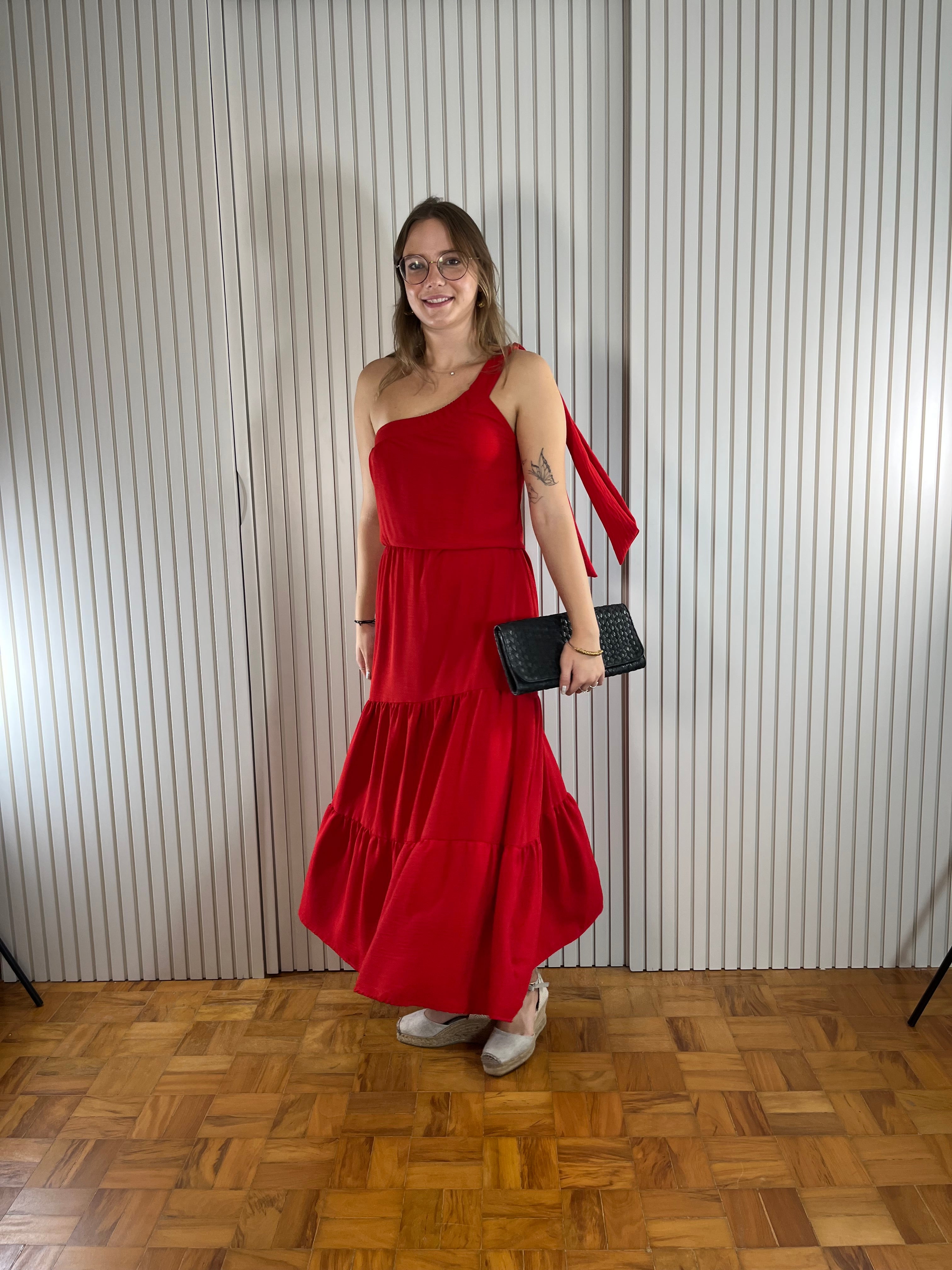 Vestido Longo Vermelho de um Ombro Só