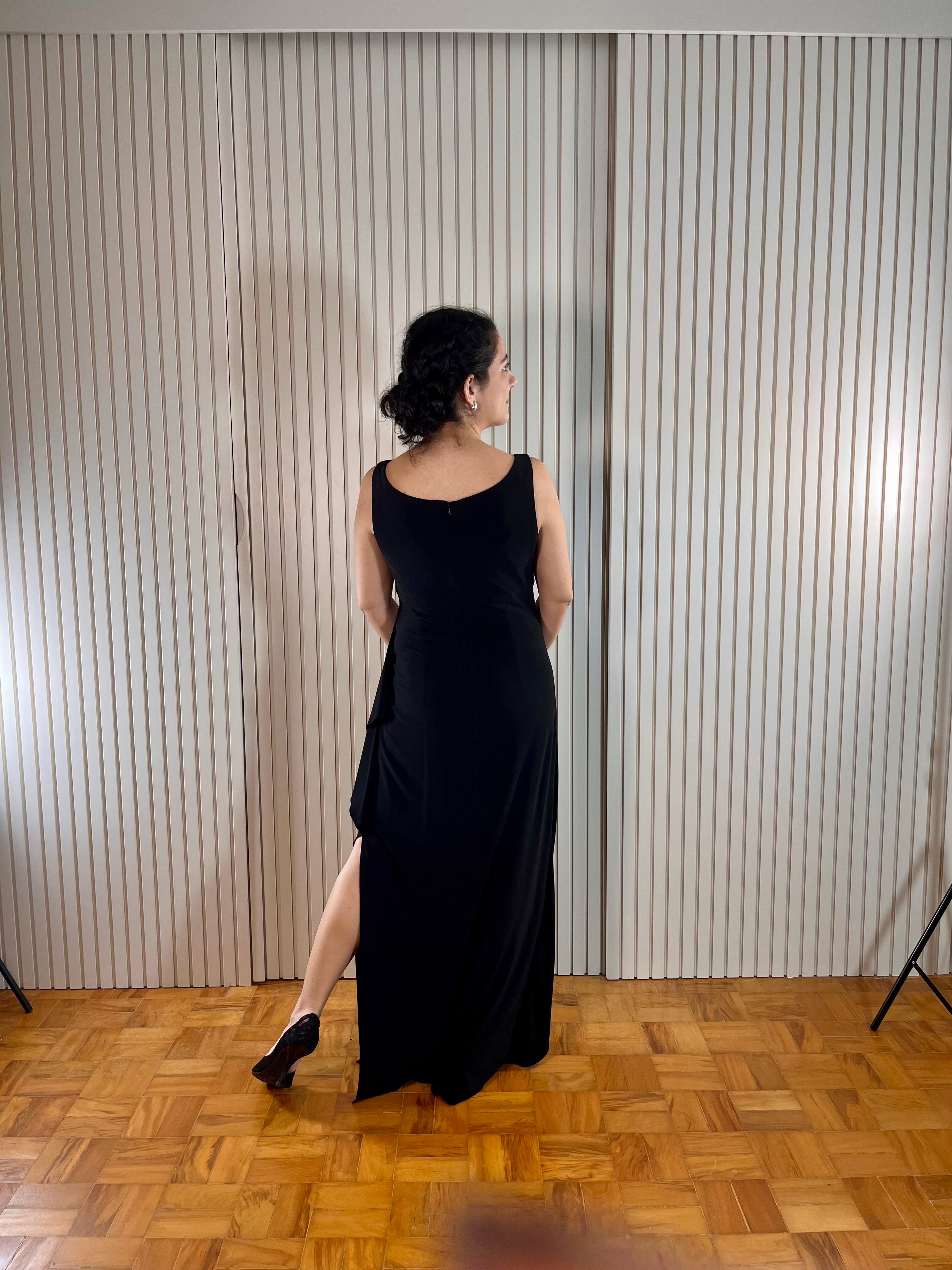 Vestido de Festa Preto Regata