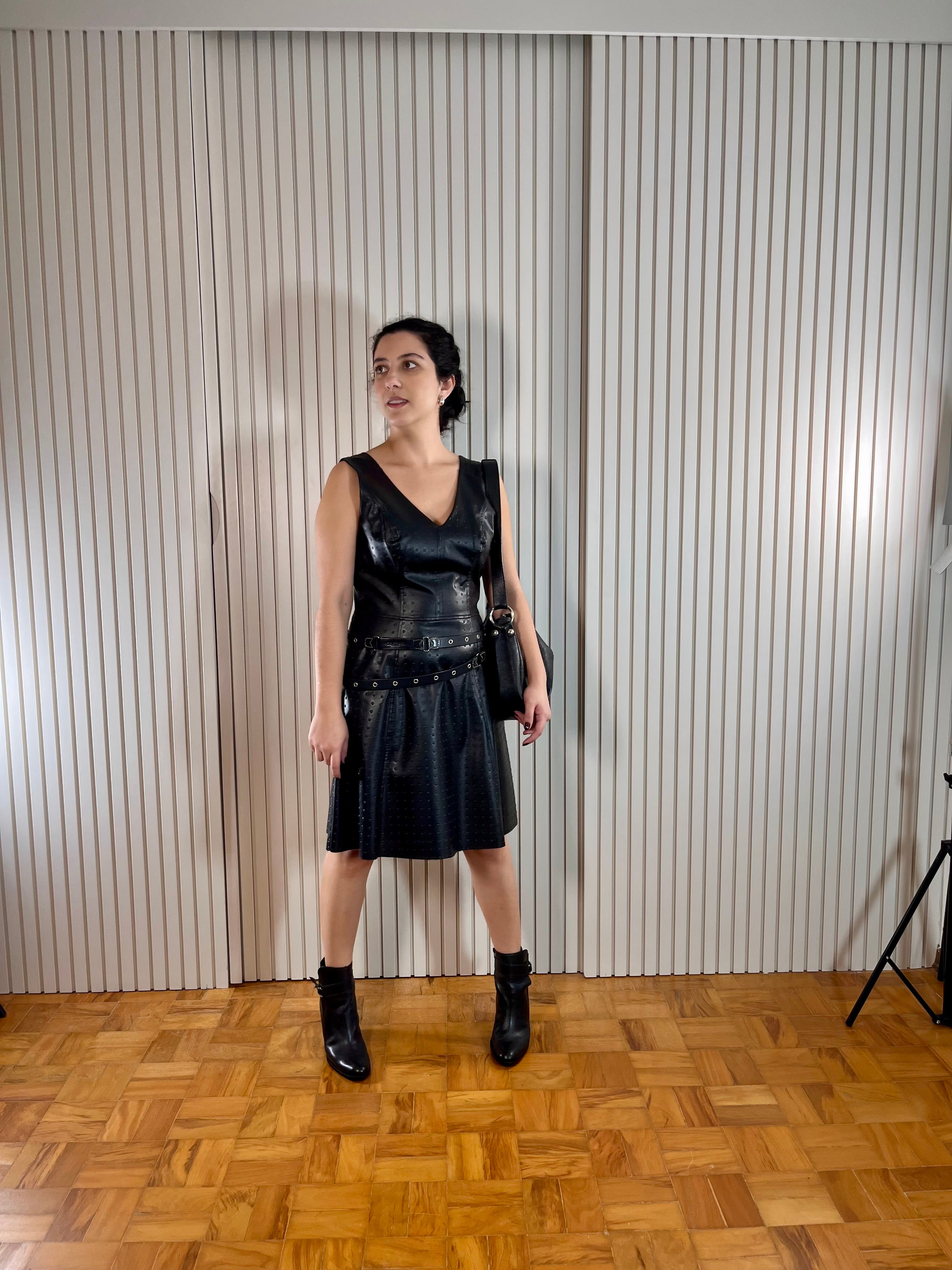 Cinto Cruzado Preto Com Argolas