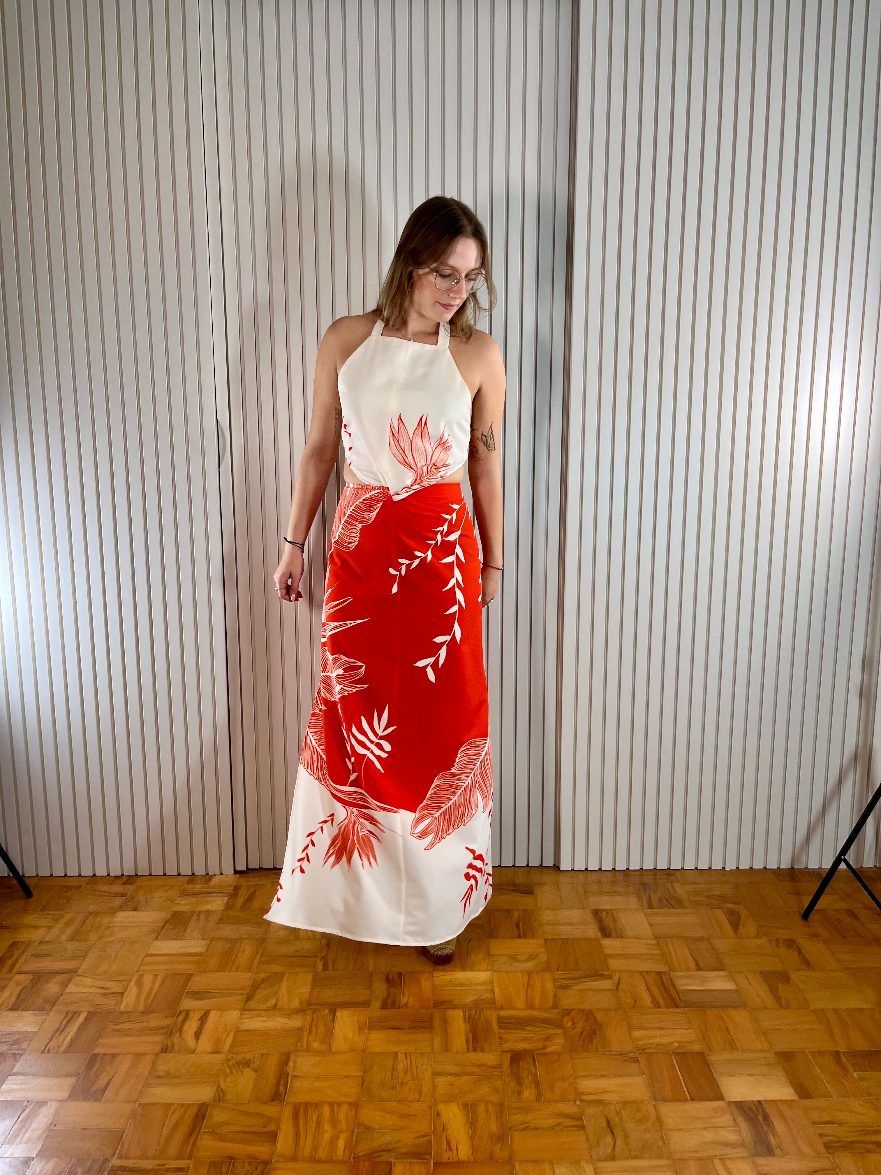 Vestido Longo Branco e Veremlho