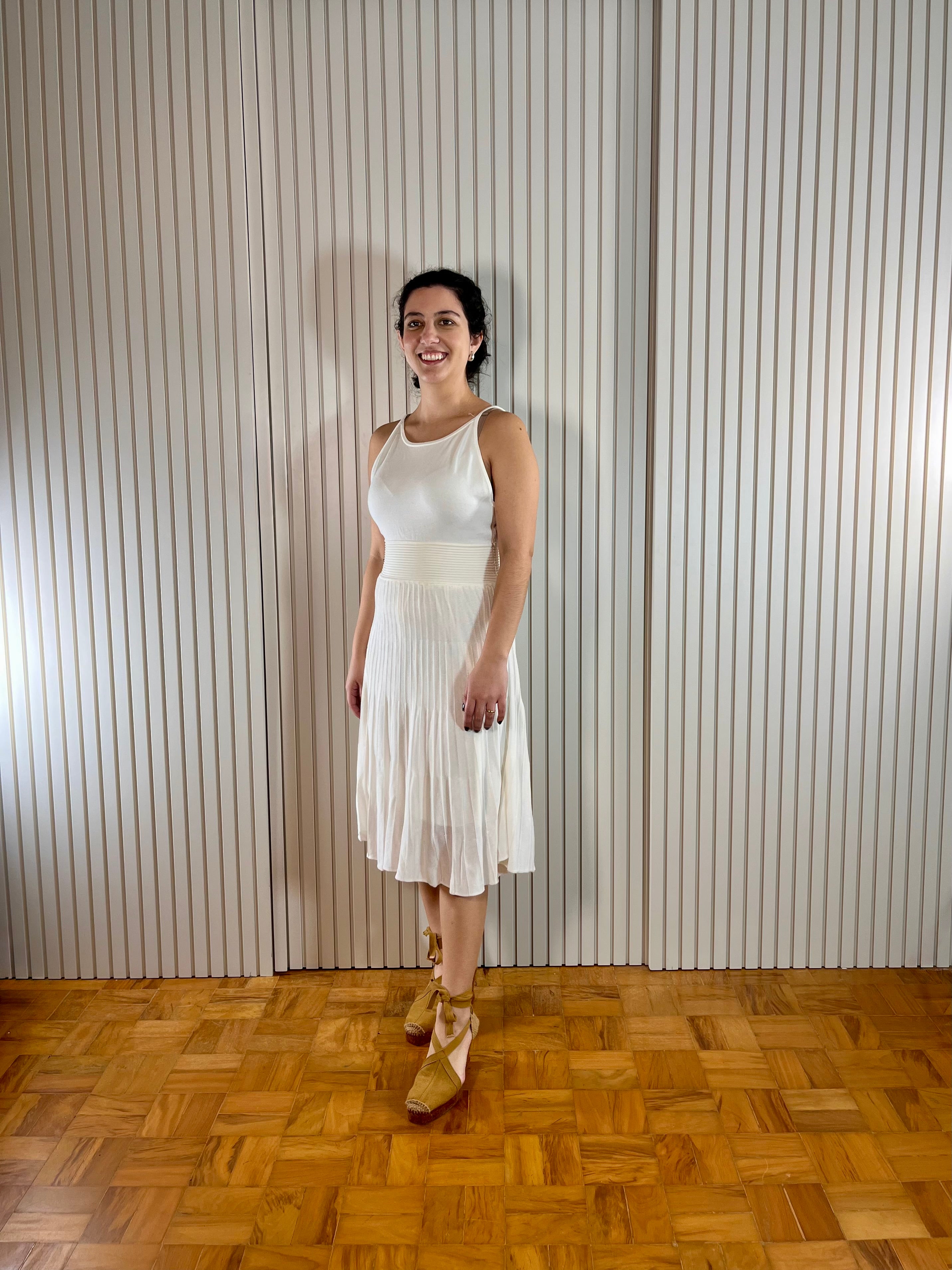 Vestido Curto Branco de Malha