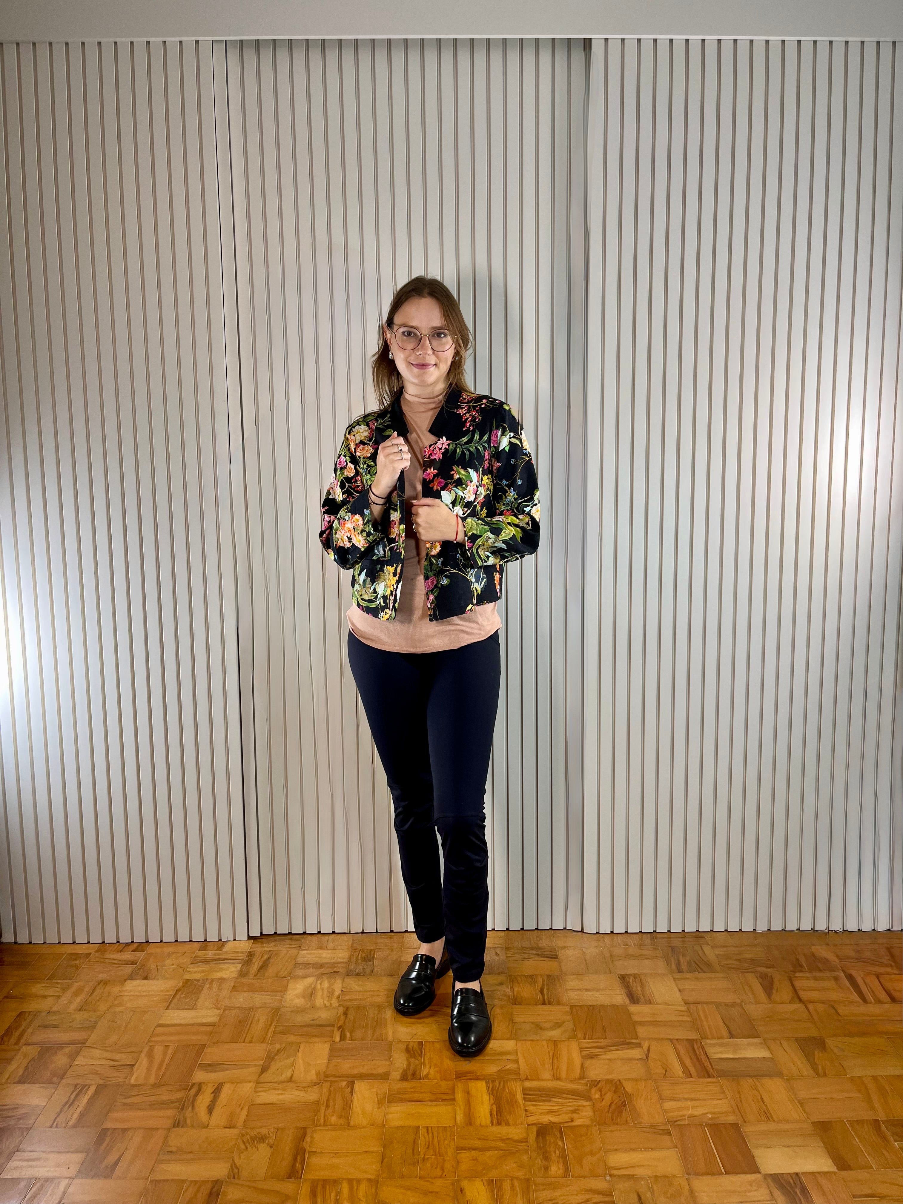 Blazer Preto com Estampa Floral