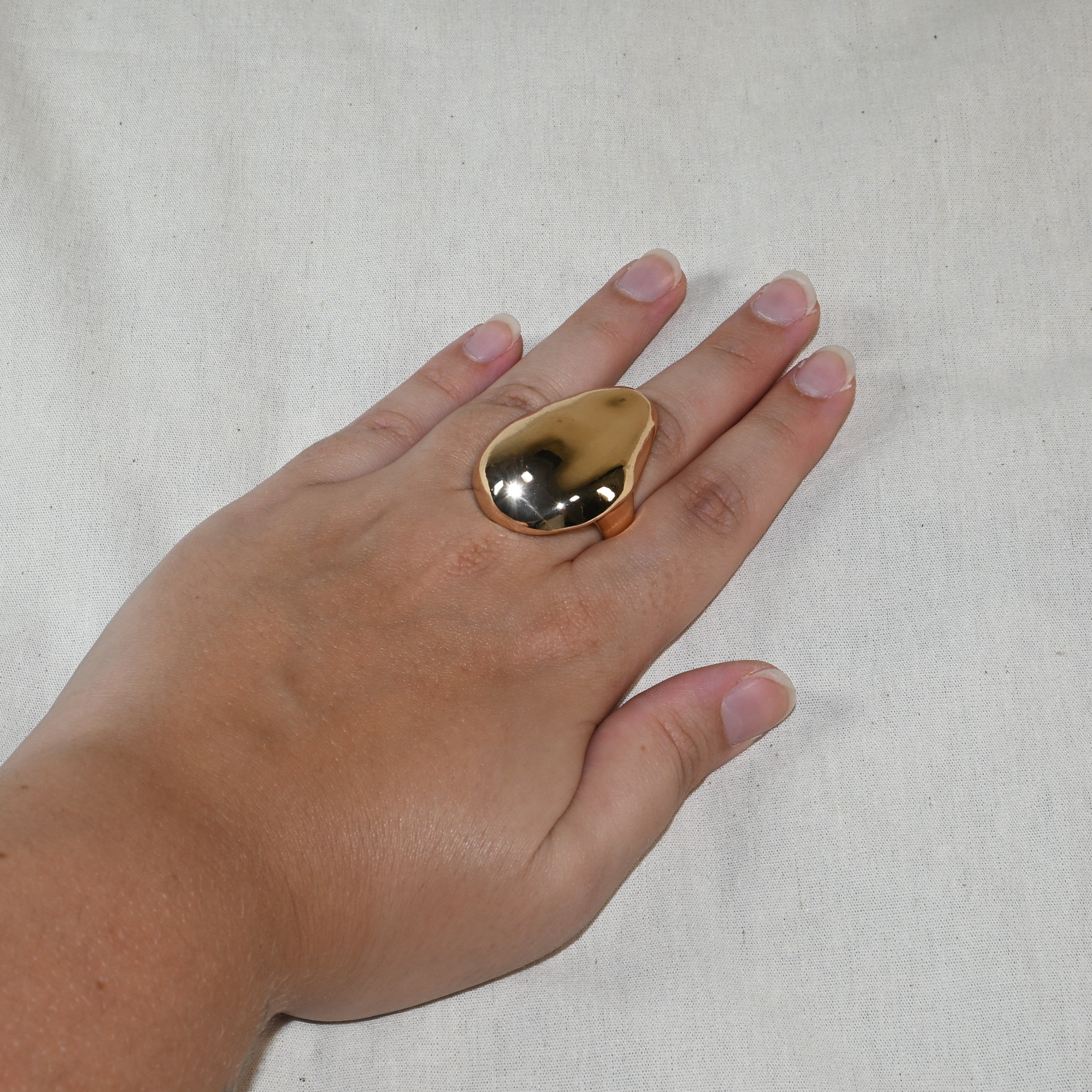 Anel de gota dourado