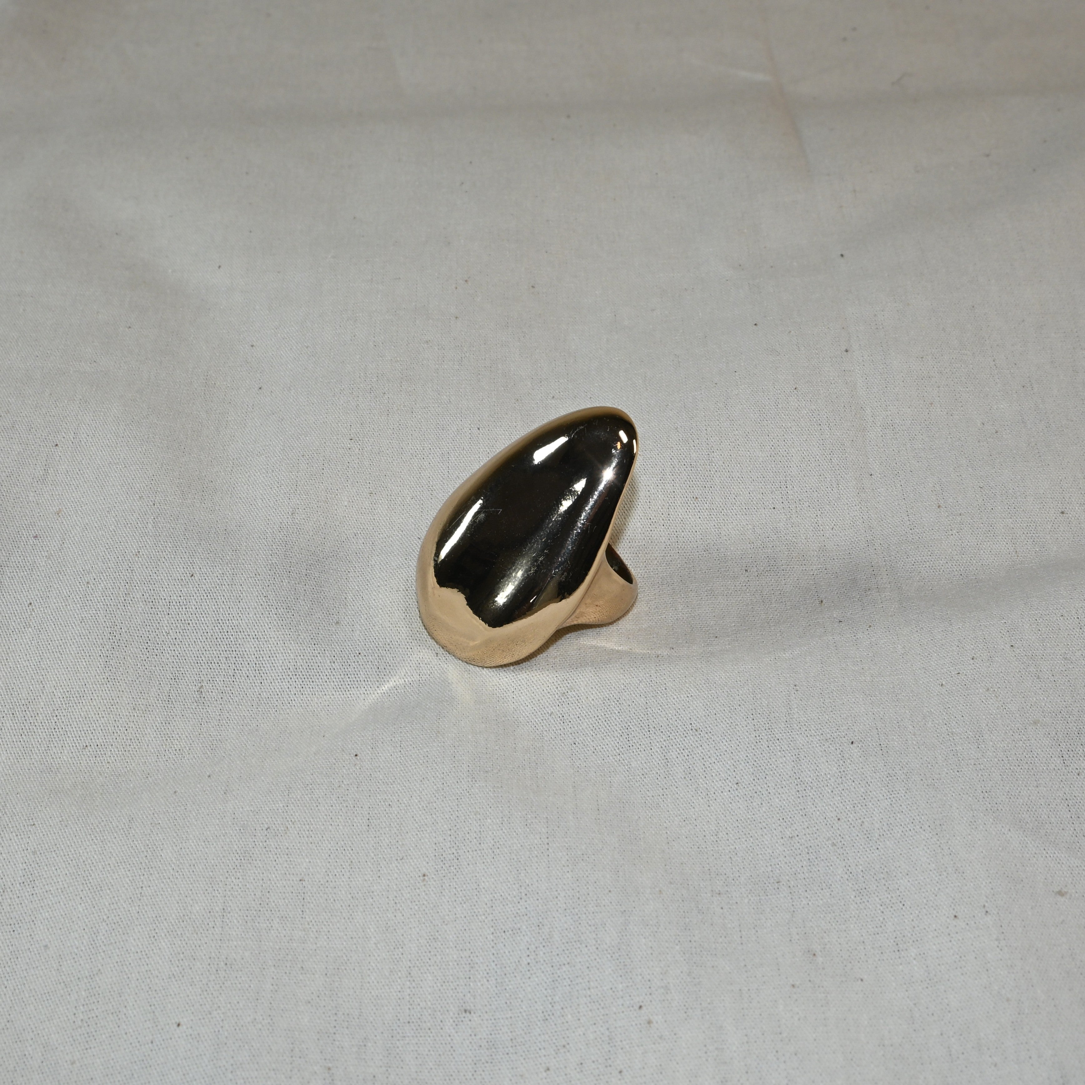 Anel de gota dourado