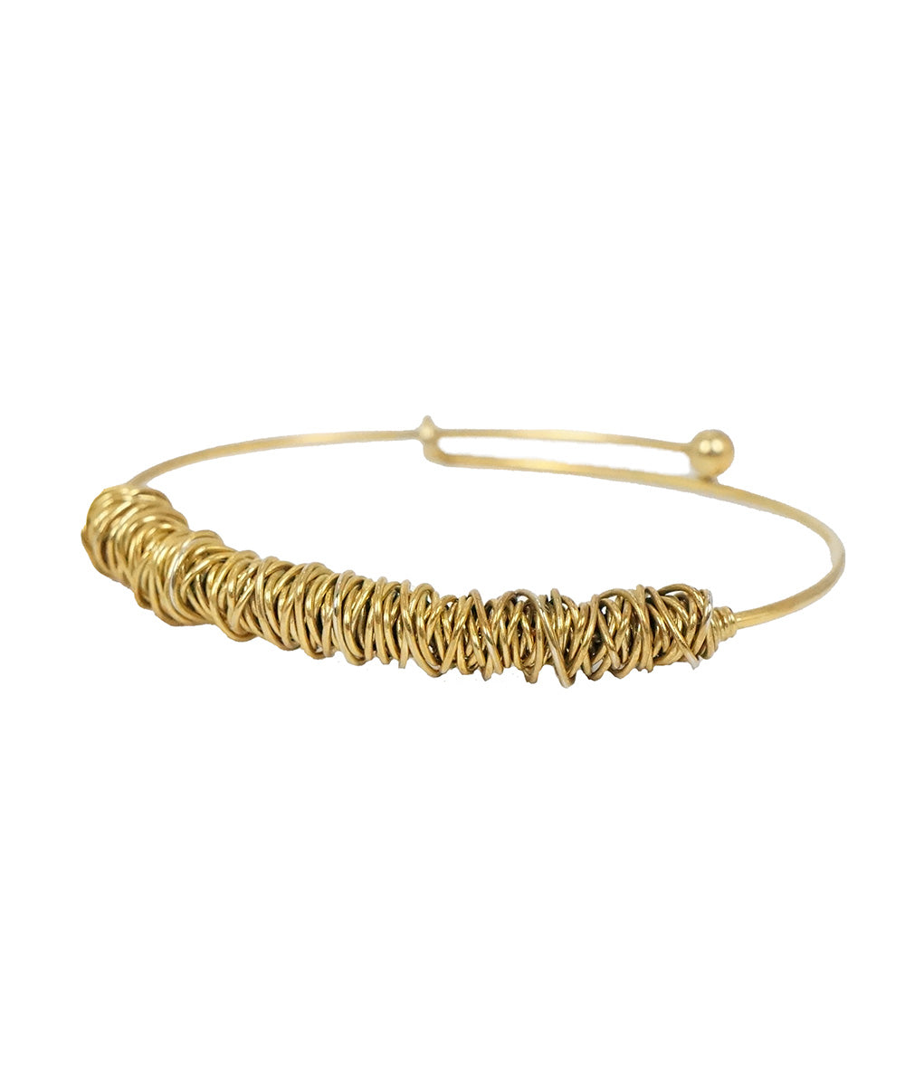 Pulseira Dourada com Arame Enrolado