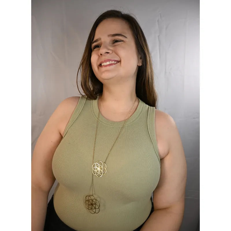 Colar Dourado com Mandalas