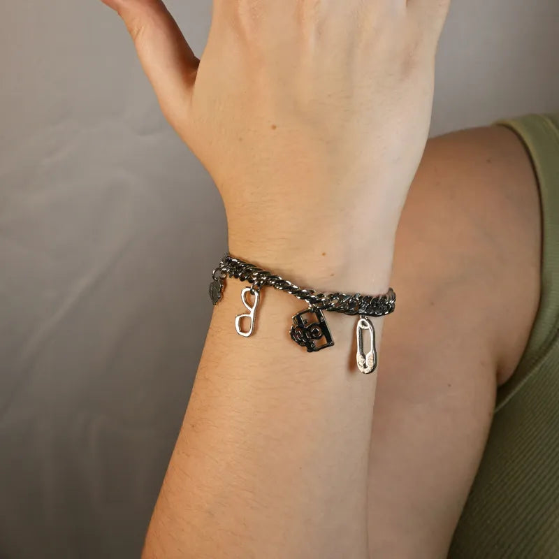 Pulseira Prata com Pinjentes