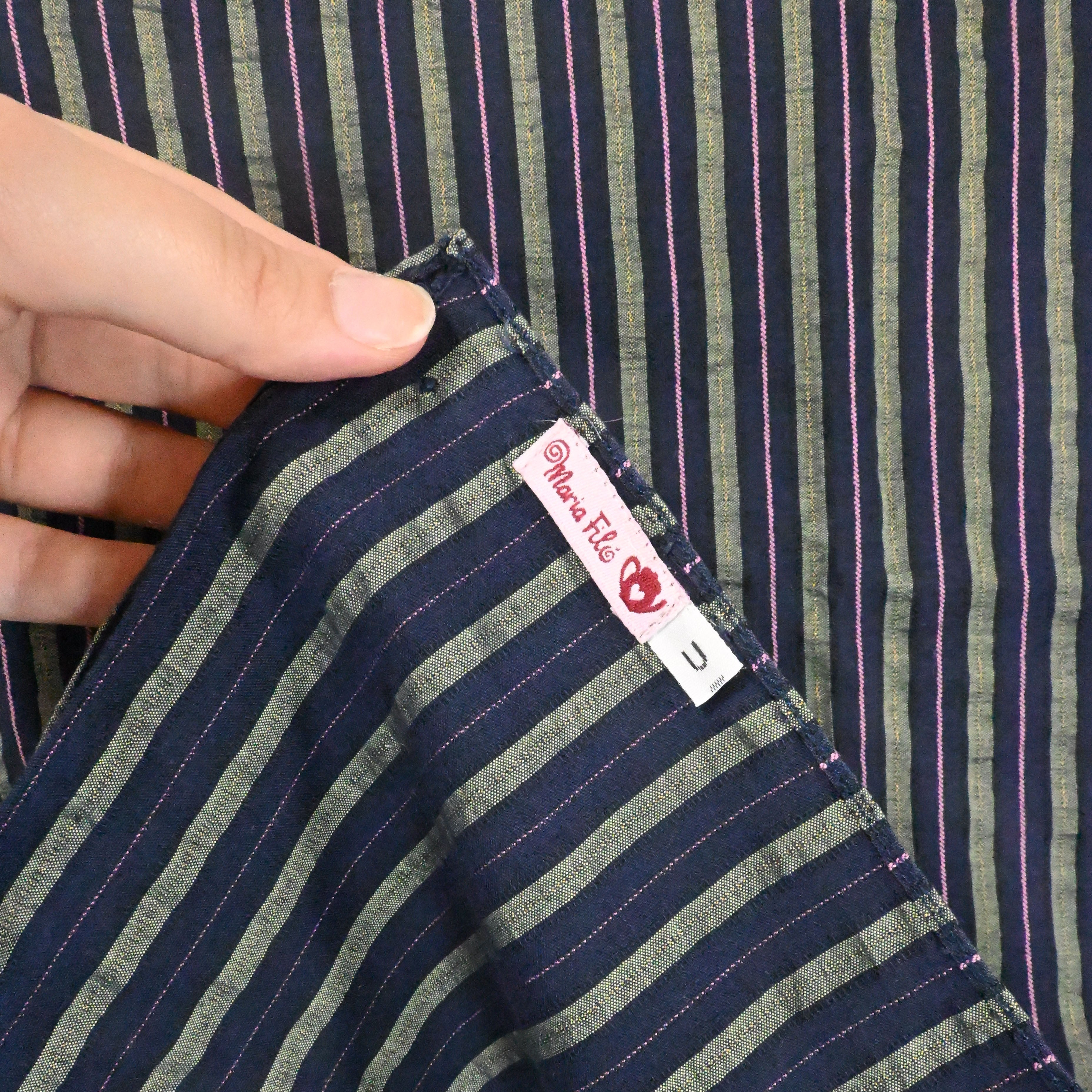 Lenço quadrado listrado