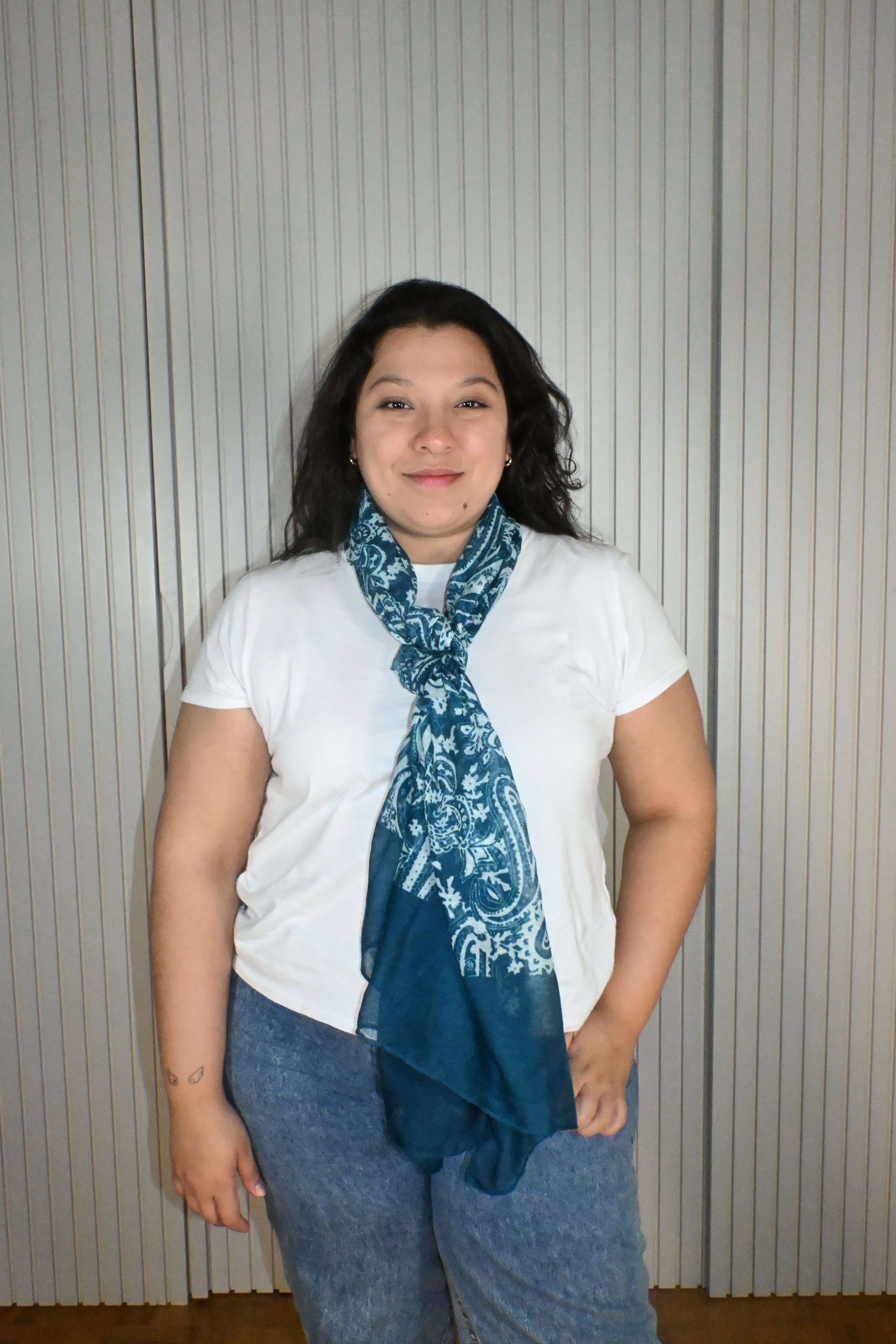 Lenço Azul e Branco Estampado