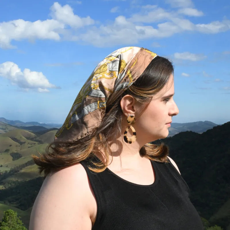 Lenço Com estampa de Correntes