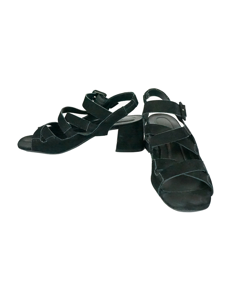 Salto Baixo Preto com Tiras