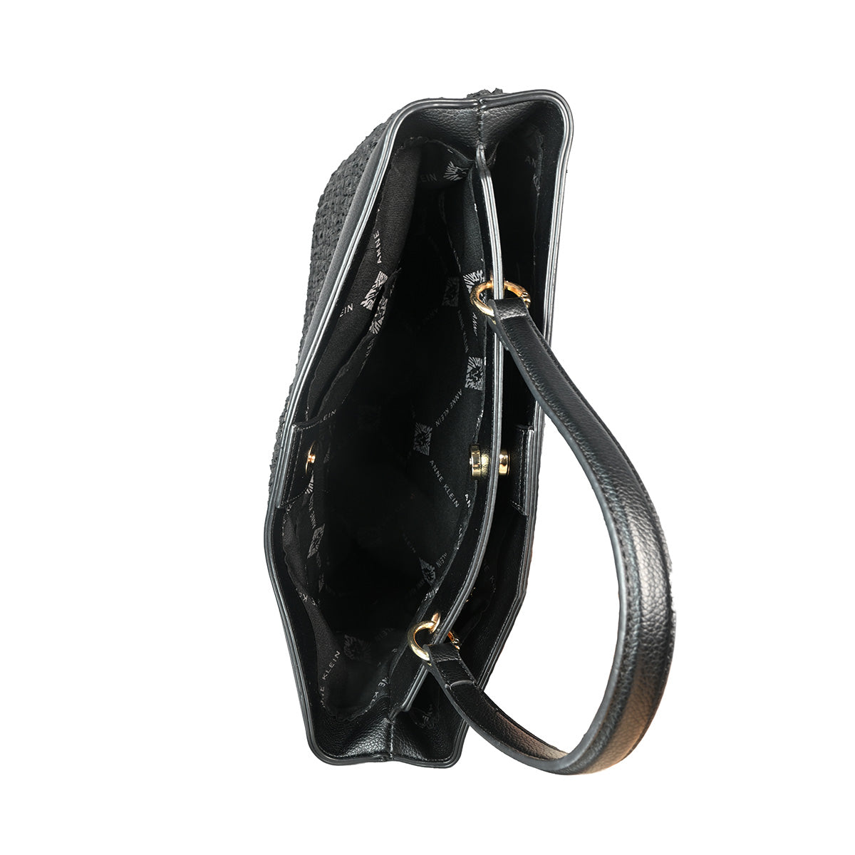 Bolsa preta grande com palha