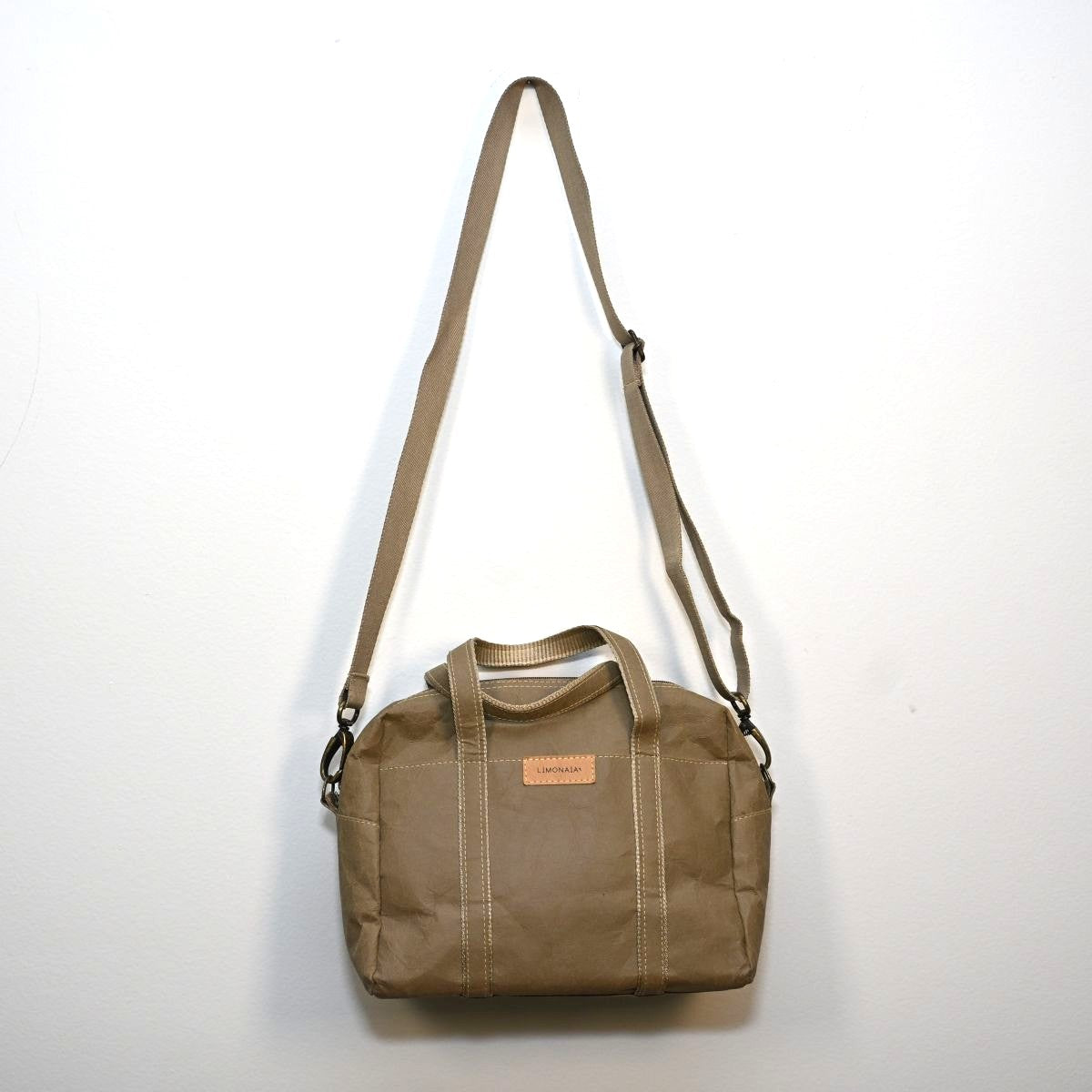 Bolsa tiracolo de papel