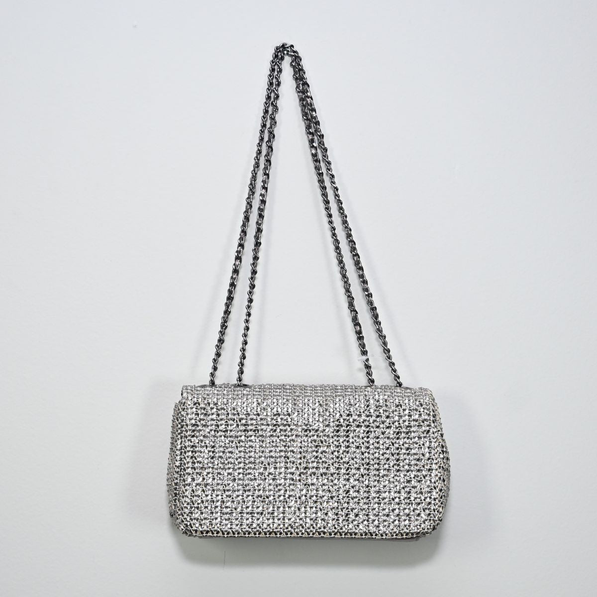Bolsa média prateada