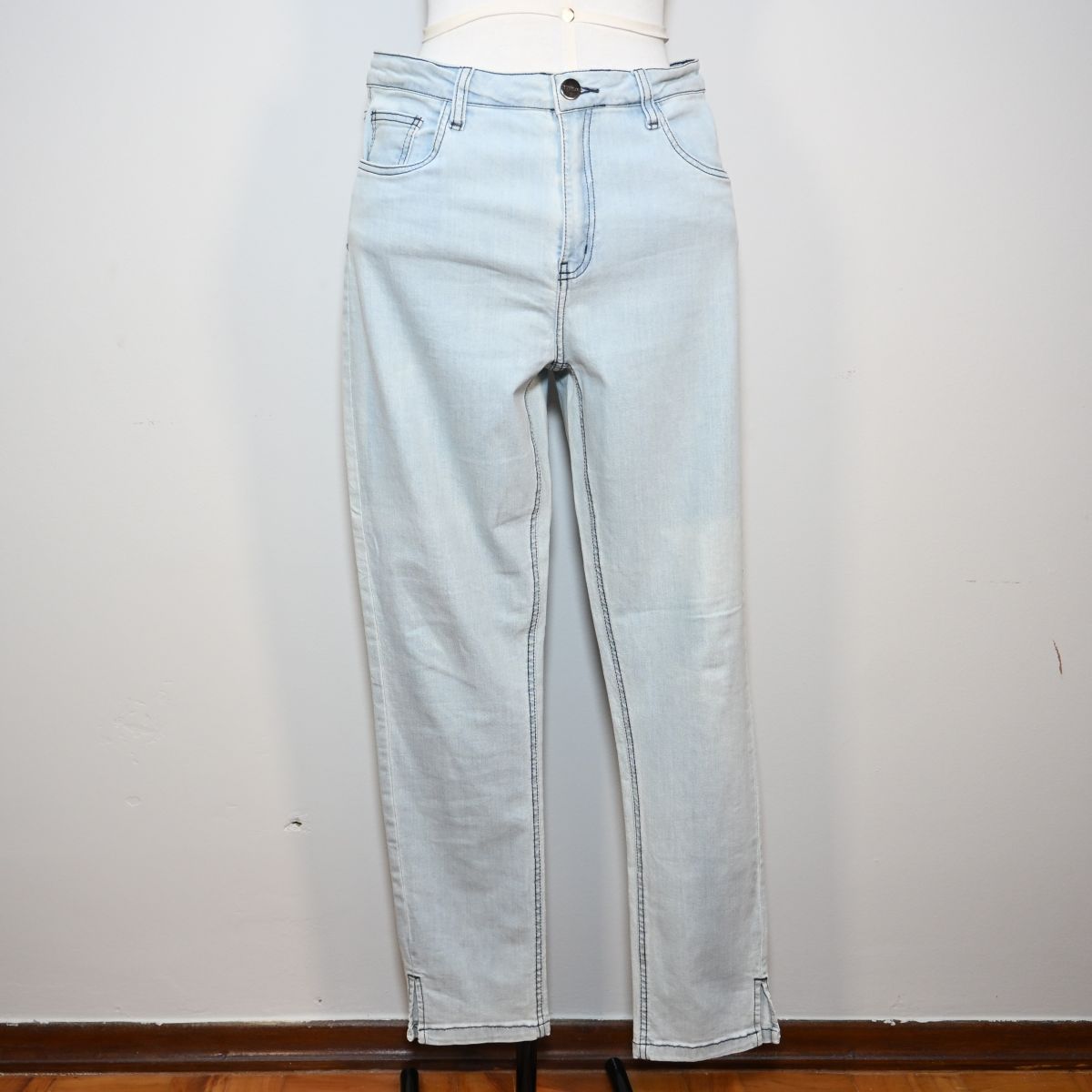 Calça jeans clara