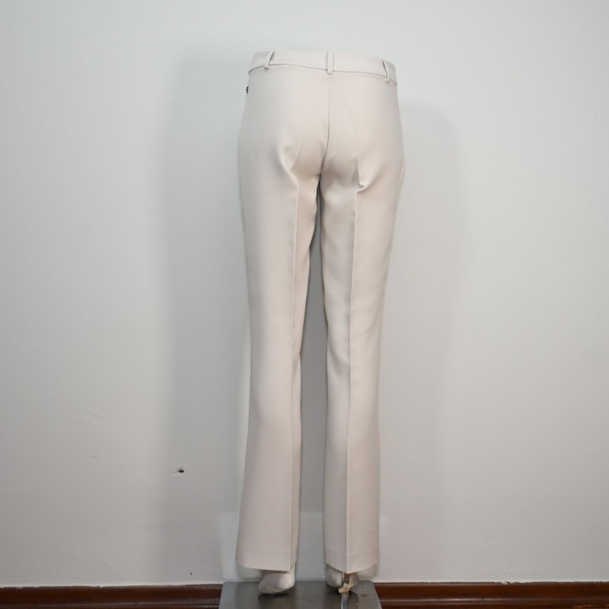 Calça de alfaiataria cinza claro