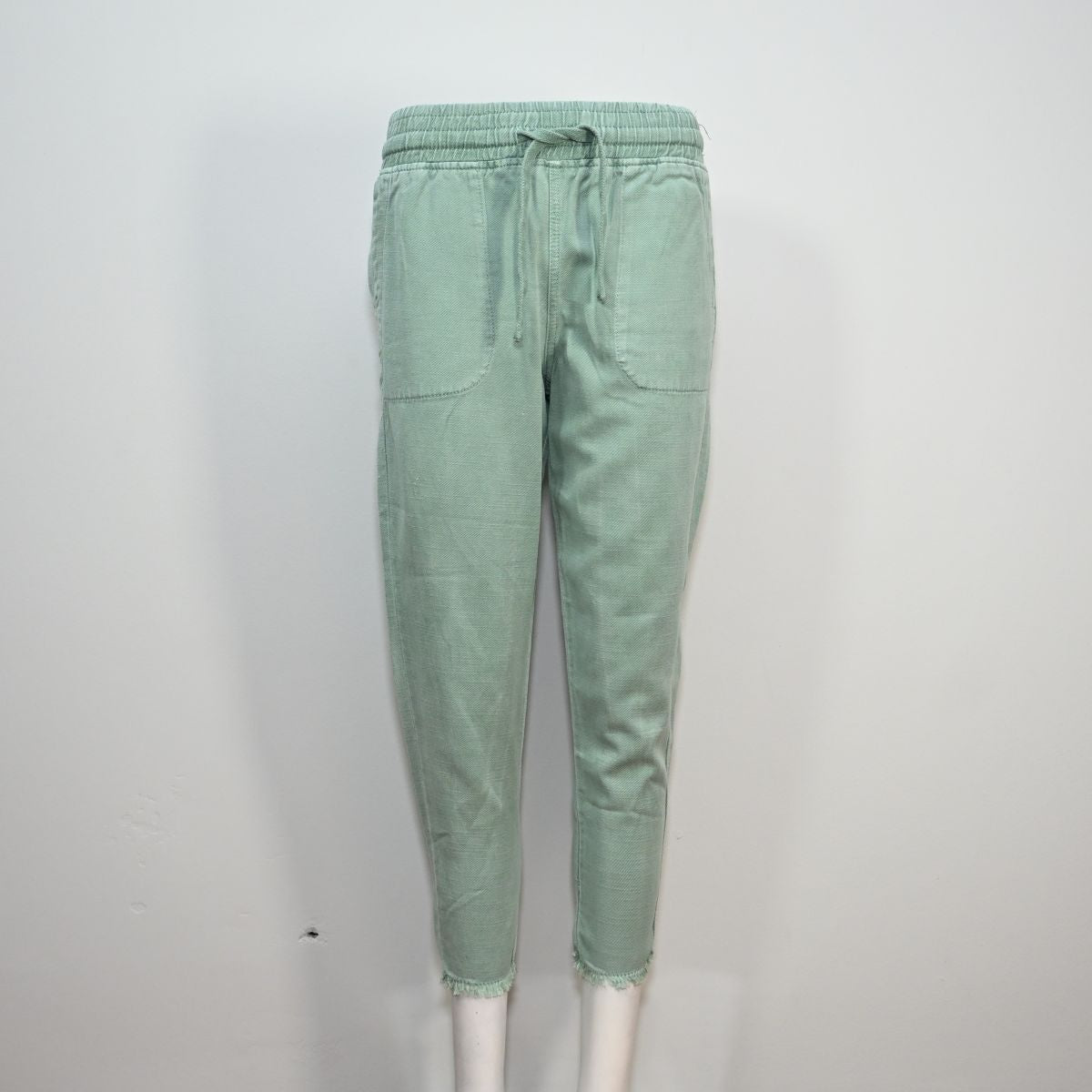 Calça verde claro com amarração