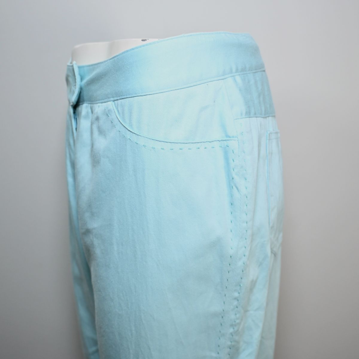 Calça azul claro