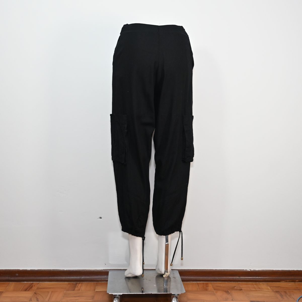 Calça preta cargo