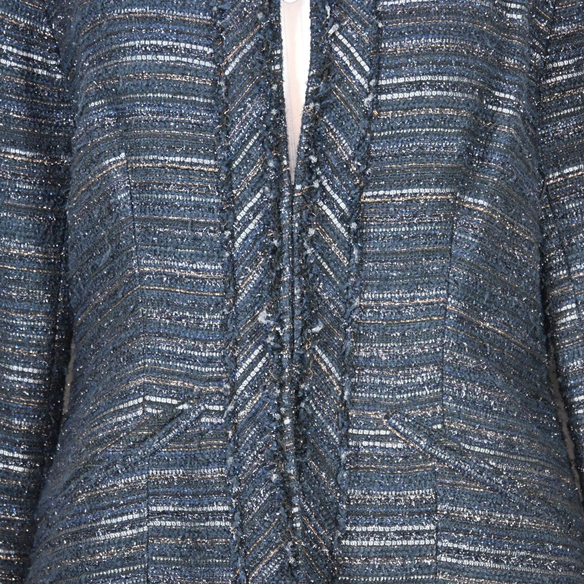 Casaco de tweed azul marinho com fio metalizado