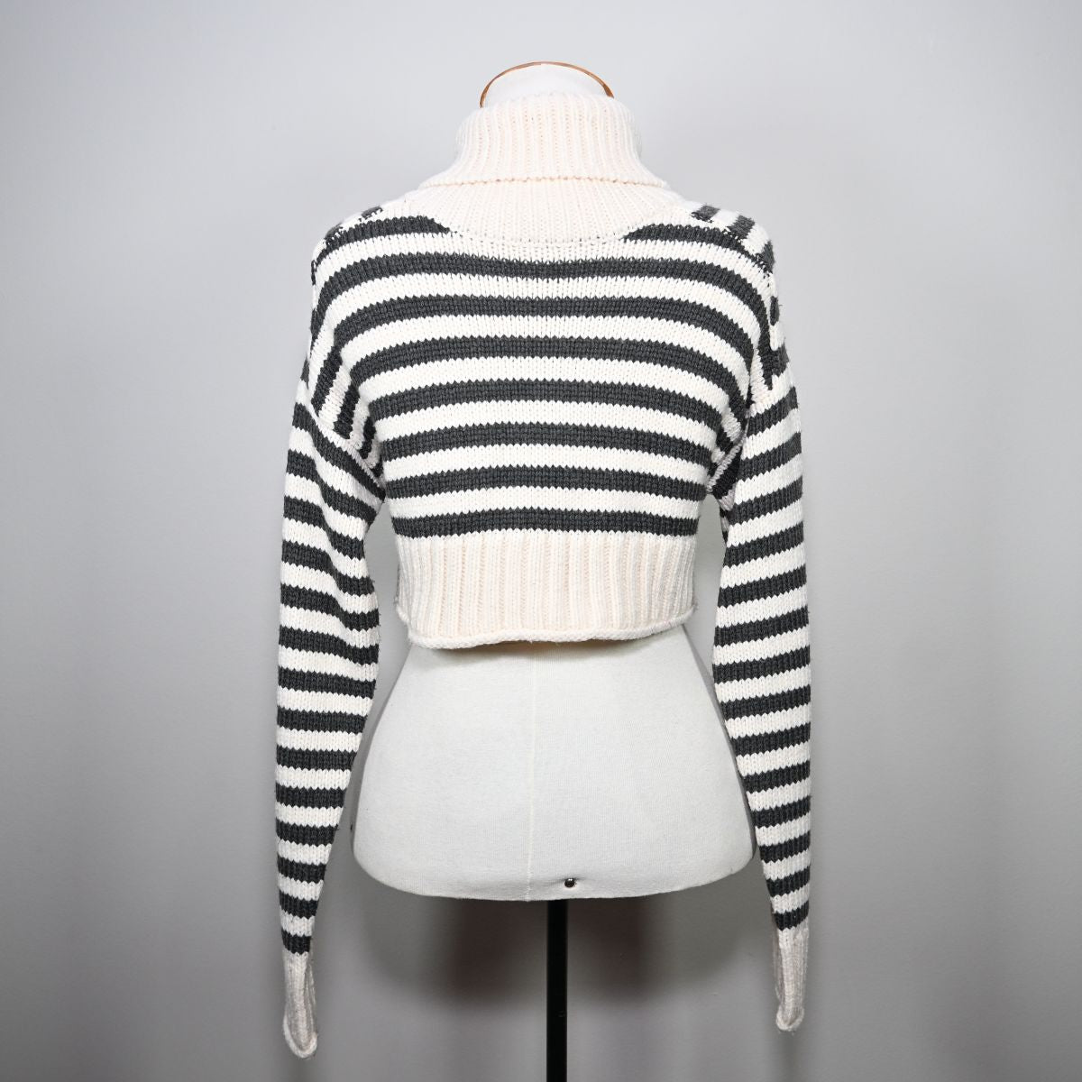 Malha cropped listrada